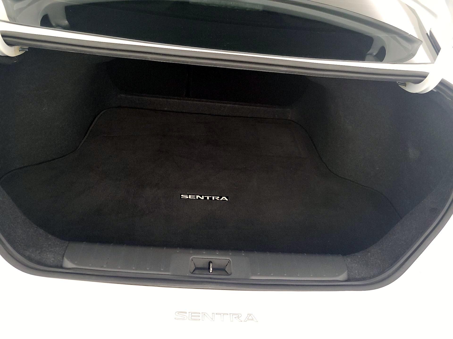 Thumbnail: 2020 Nissan Sentra - 20