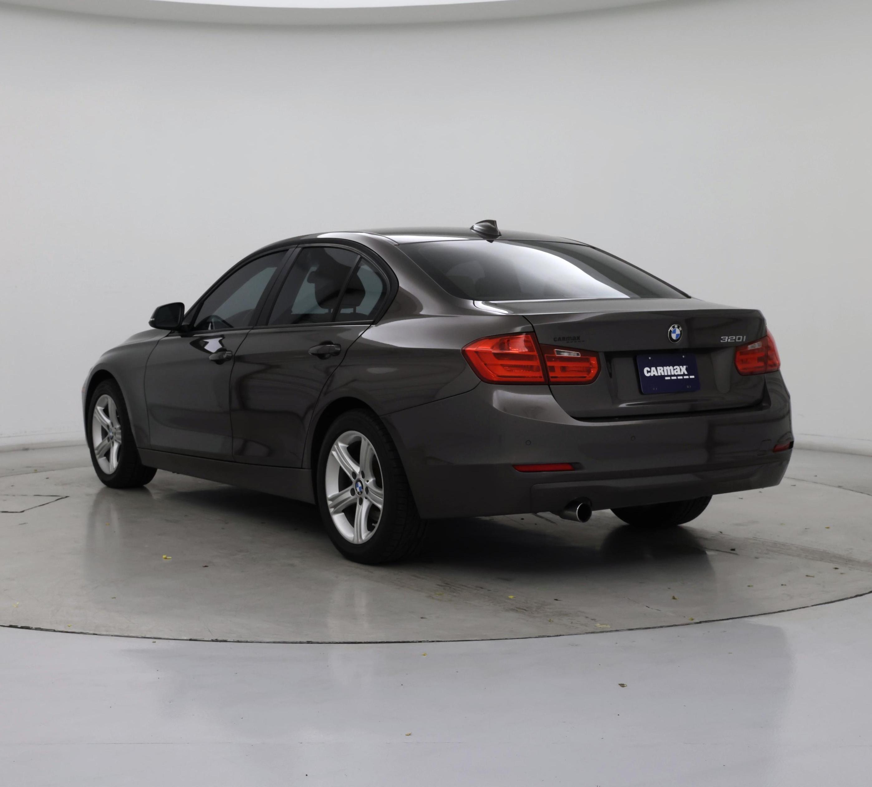 Thumbnail: 2015 BMW 3 Series - 2