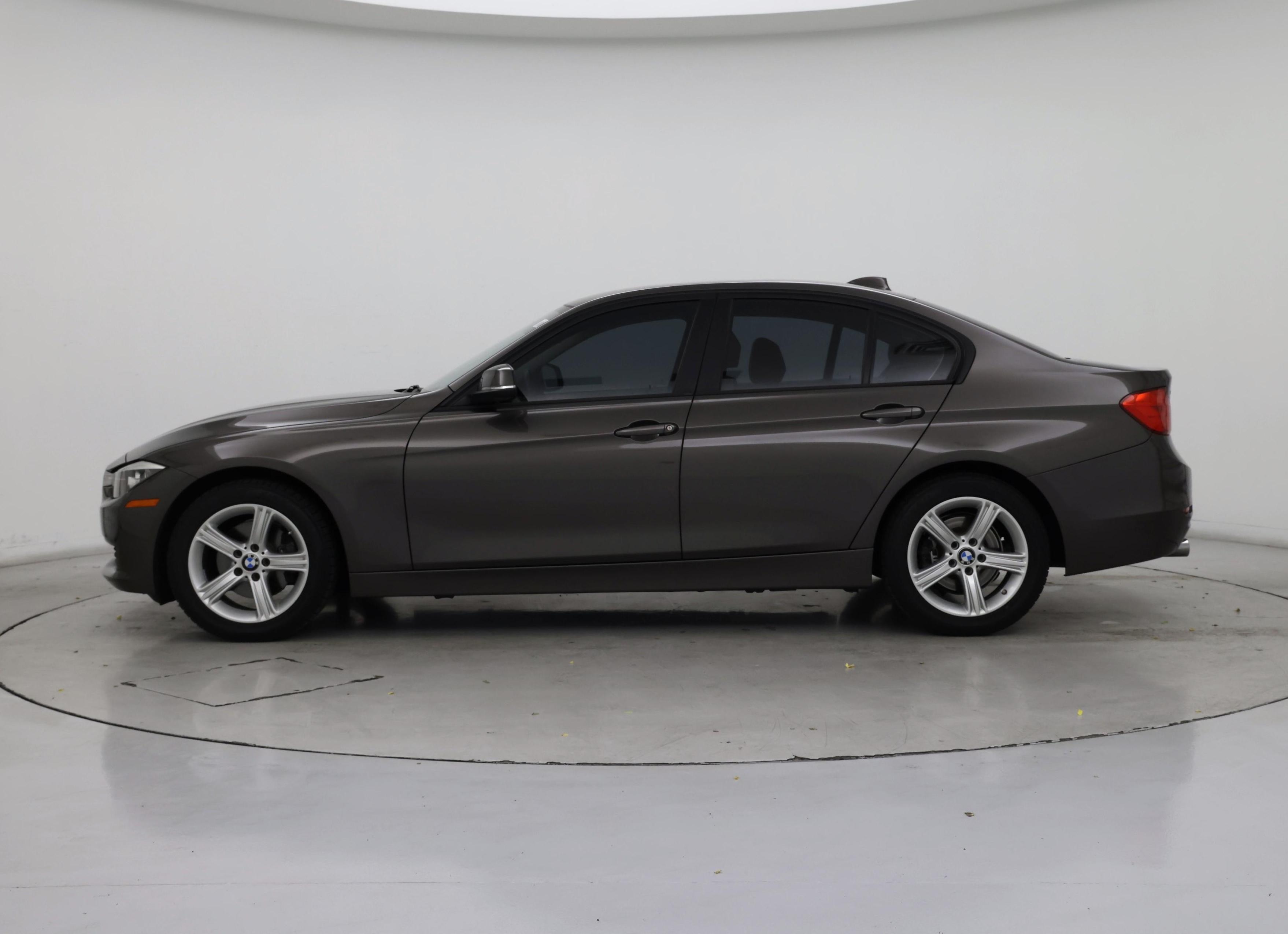 Thumbnail: 2015 BMW 3 Series - 3