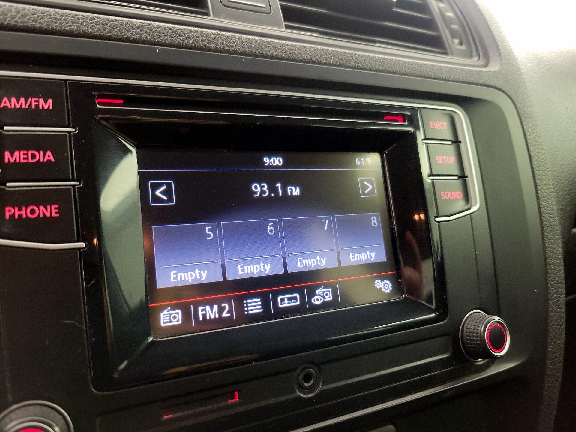 Thumbnail: 2016 Volkswagen Jetta - 14