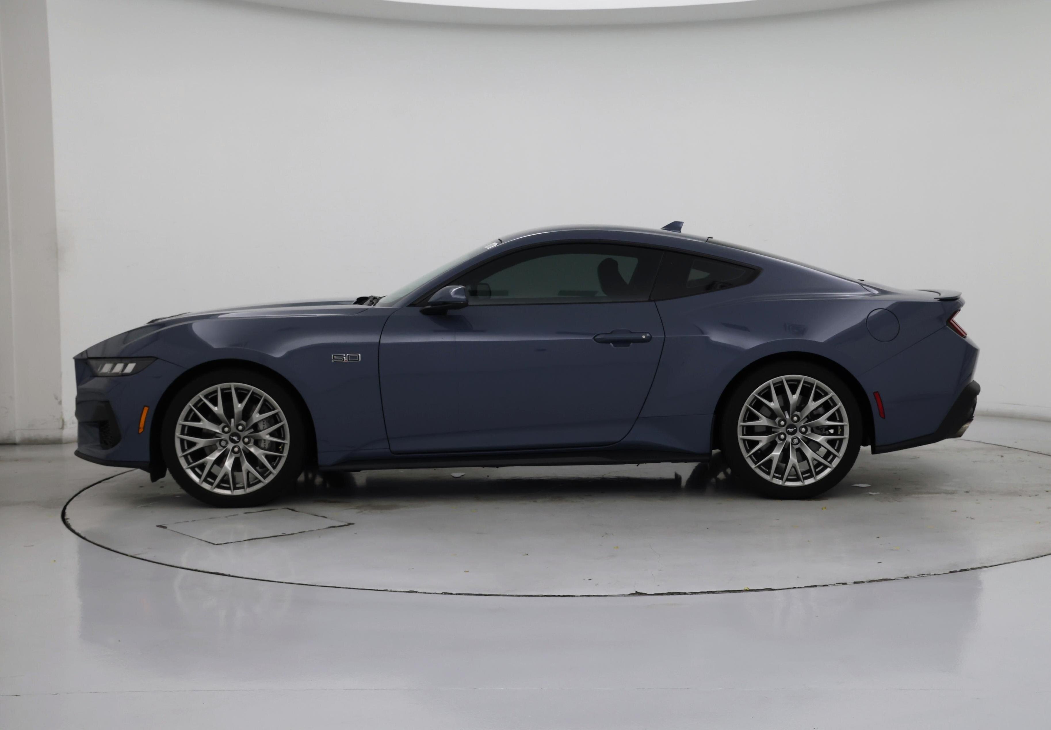 Thumbnail: 2025 Ford Mustang - 3