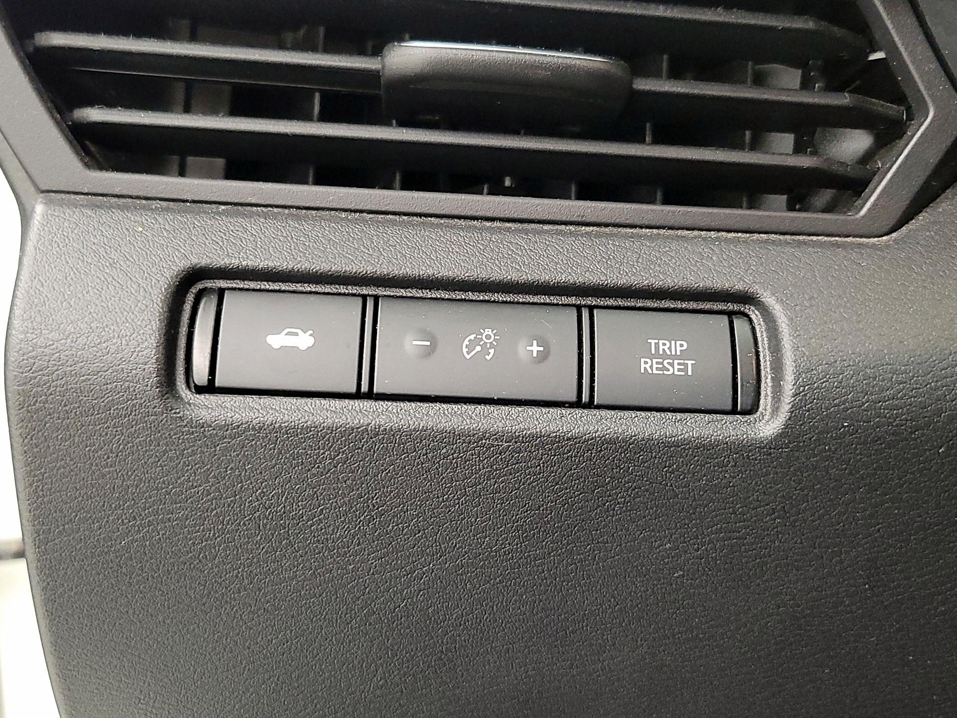 Thumbnail: 2021 Nissan Altima - 13