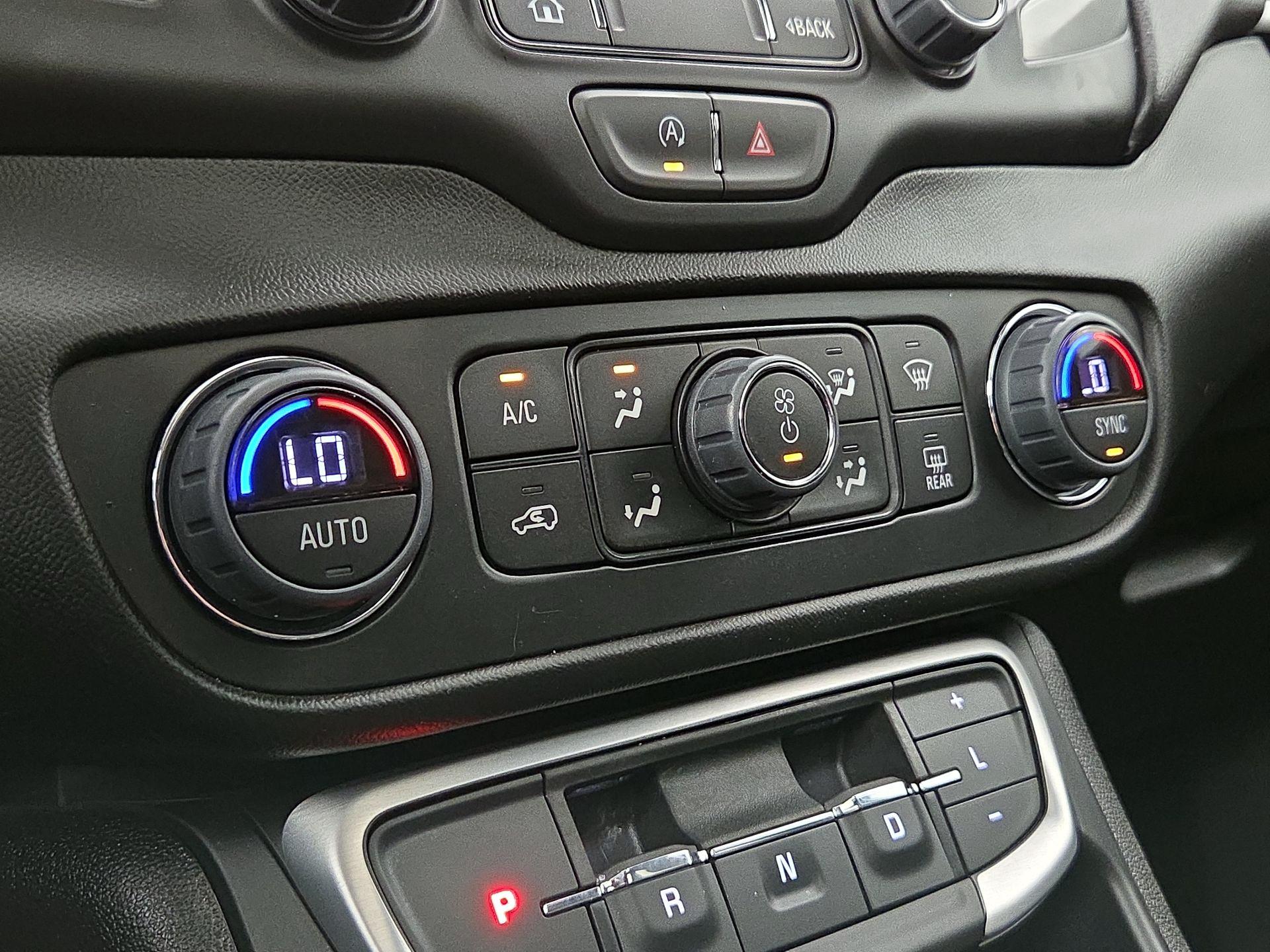Thumbnail: 2024 GMC Terrain - 17