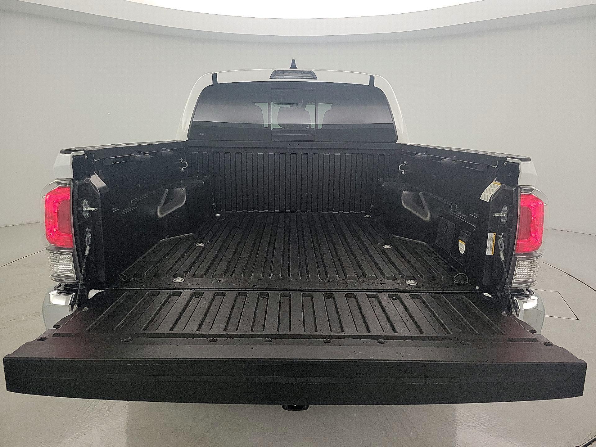 Thumbnail: 2023 Toyota Tacoma - 20