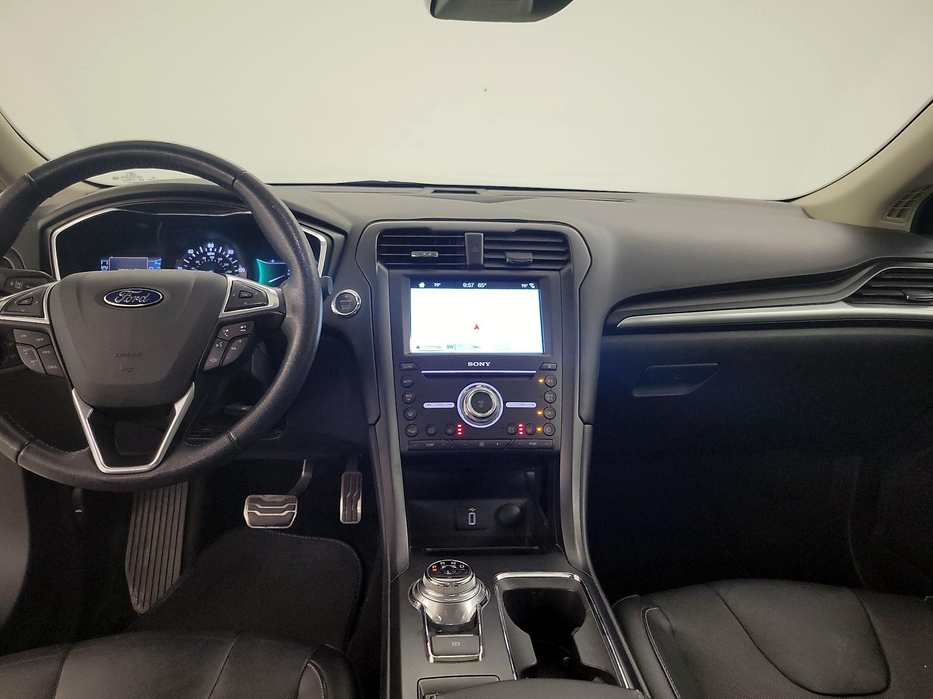 Thumbnail: 2017 Ford Fusion - 9
