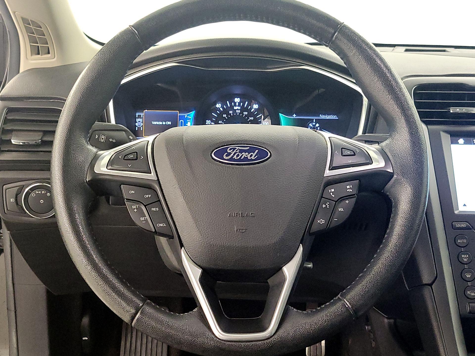 Thumbnail: 2017 Ford Fusion - 10