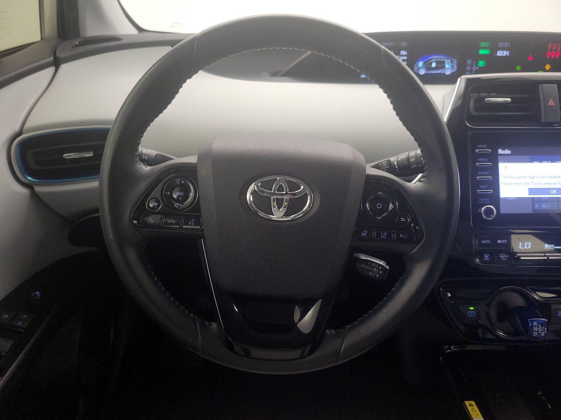 Thumbnail: 2020 Toyota Prius - 10