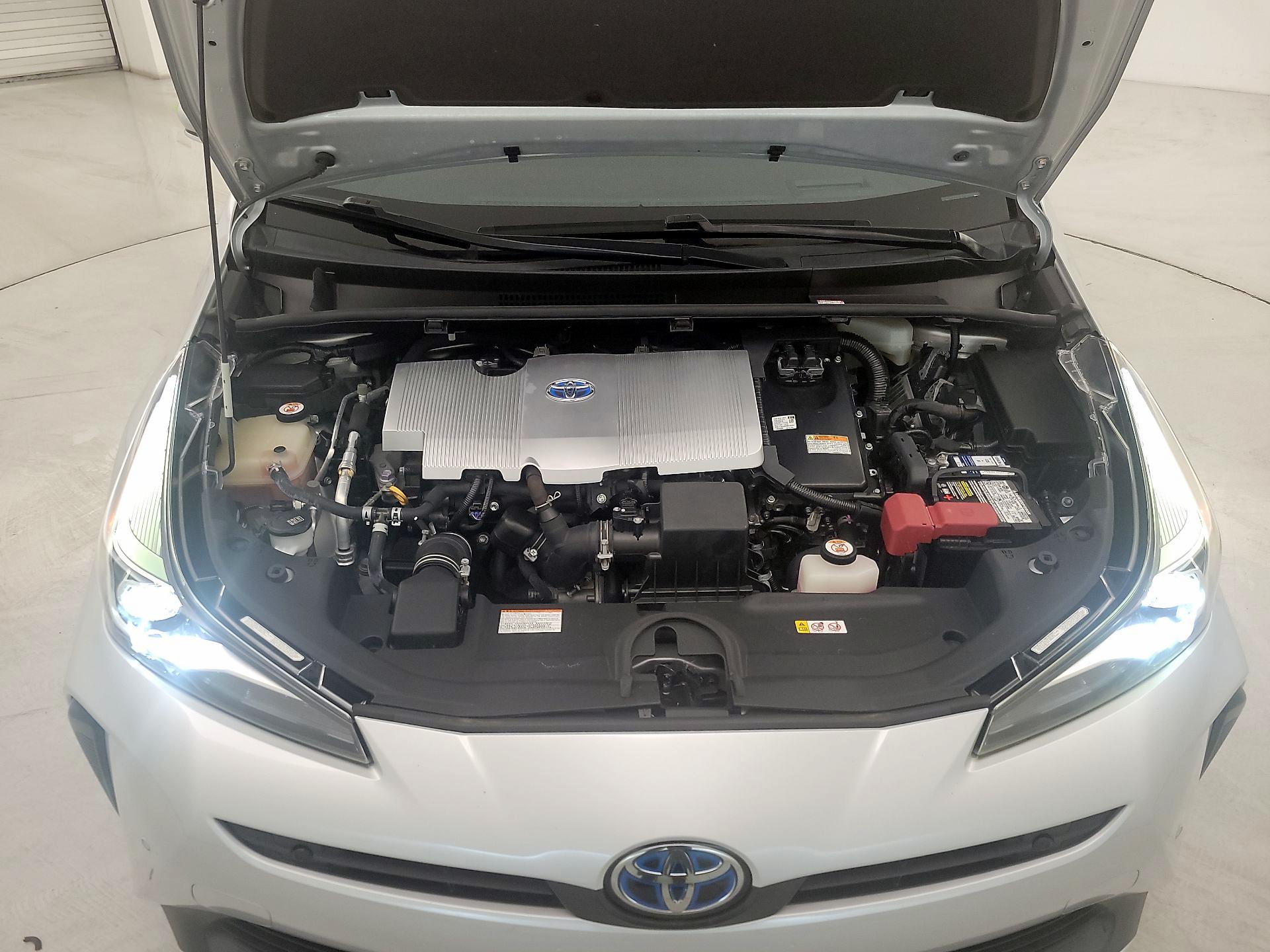 Thumbnail: 2020 Toyota Prius - 20