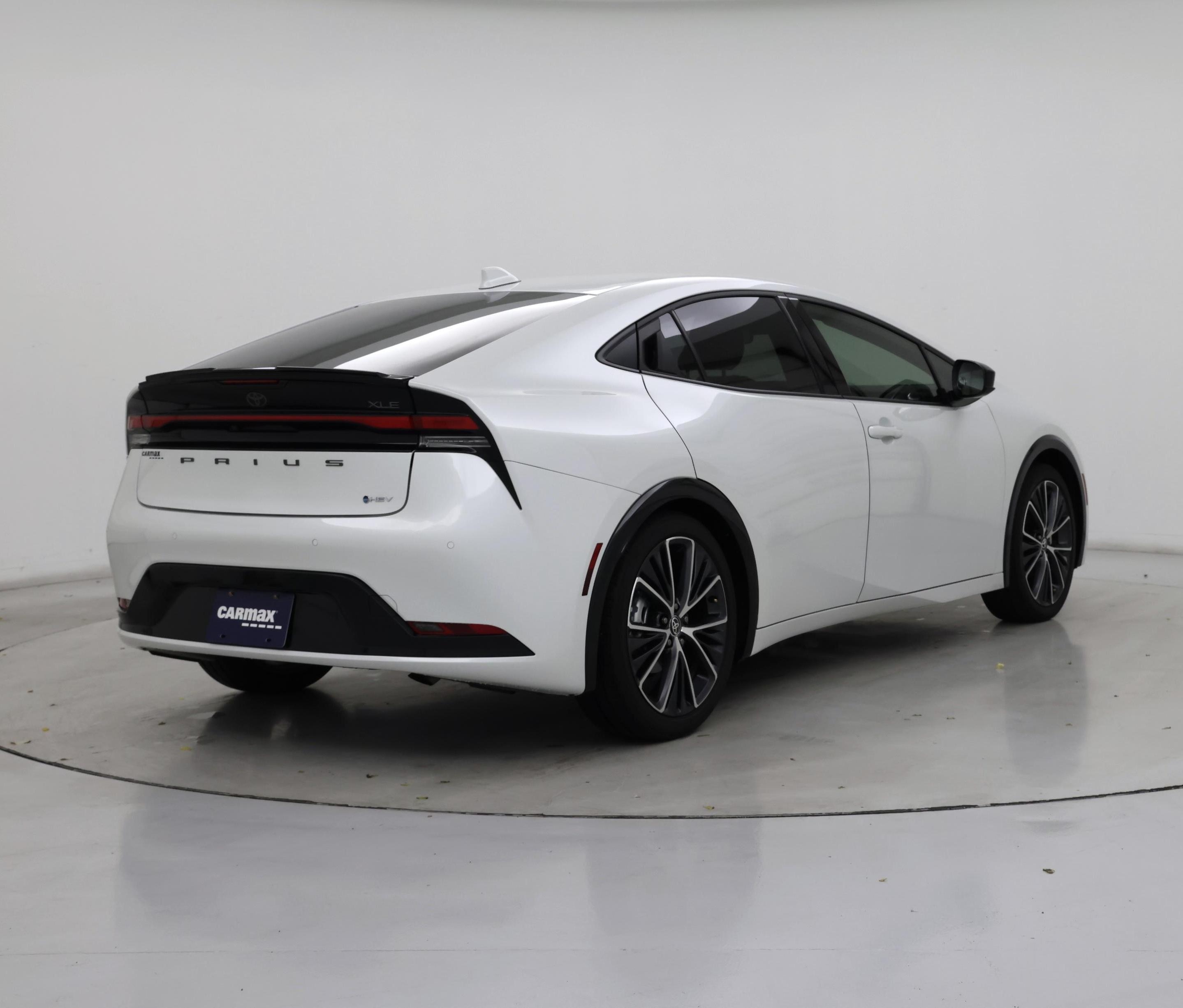 Thumbnail: 2023 Toyota Prius - 8