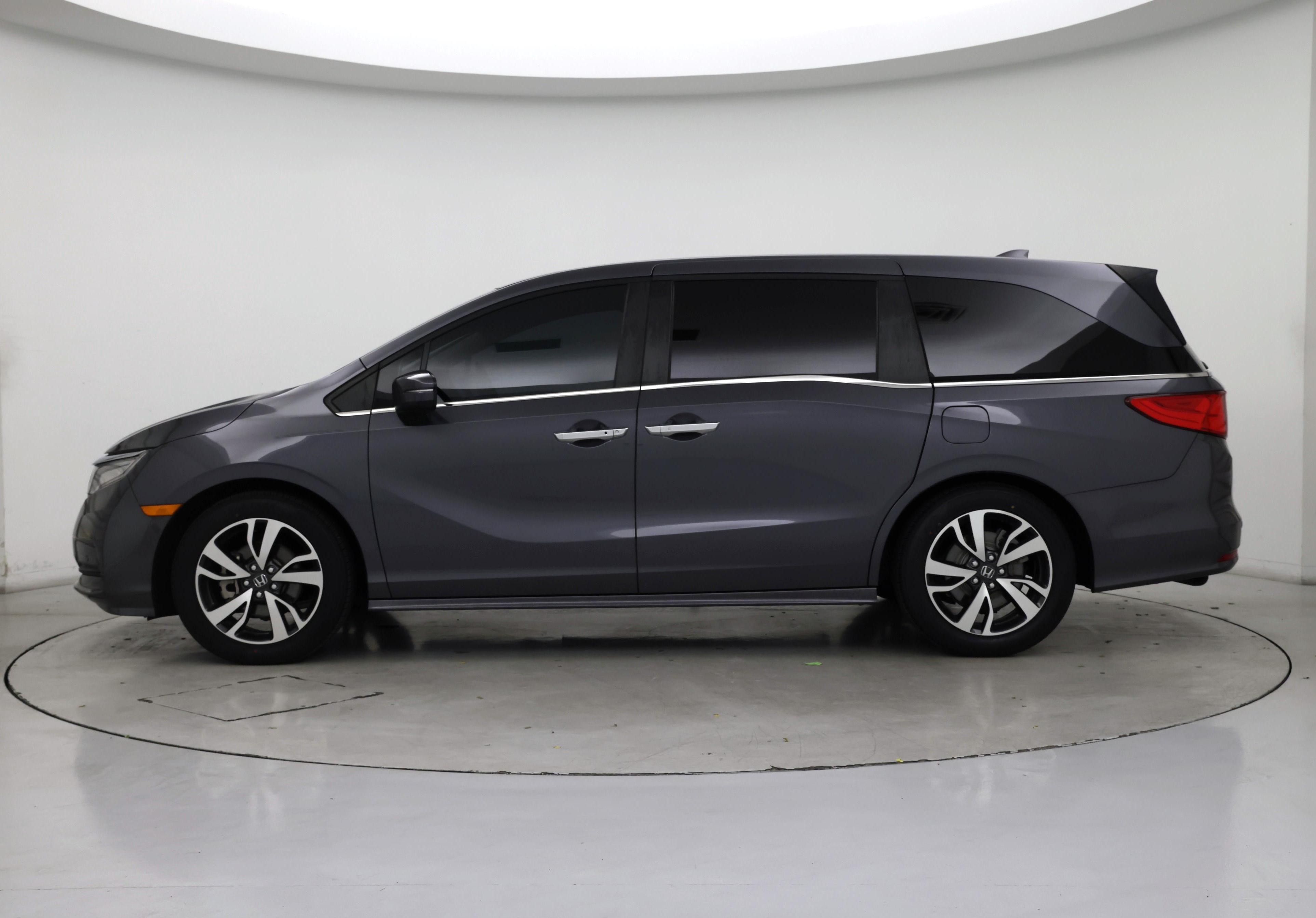 Thumbnail: 2021 Honda Odyssey - 3