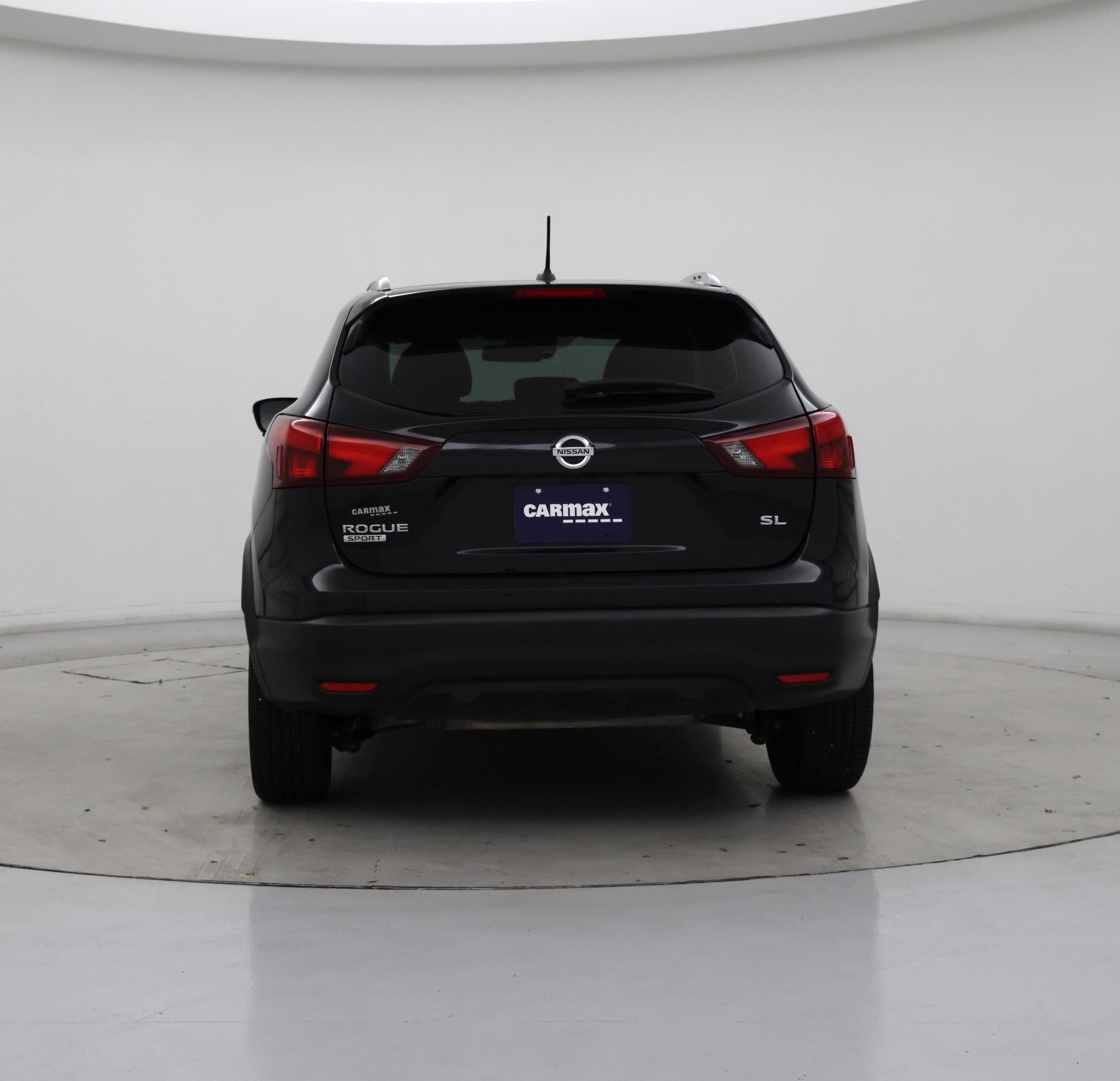 Thumbnail: 2017 Nissan Rogue Sport - 6