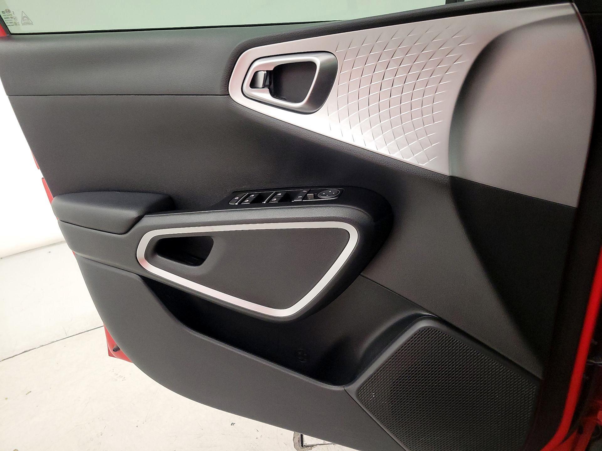 Thumbnail: 2021 Kia Soul - 12