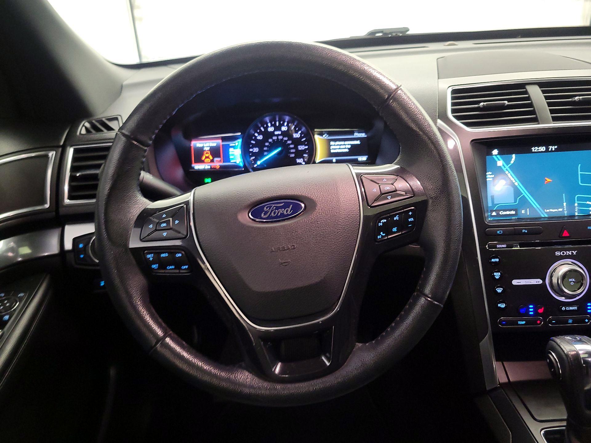 Thumbnail: 2018 Ford Explorer - 10