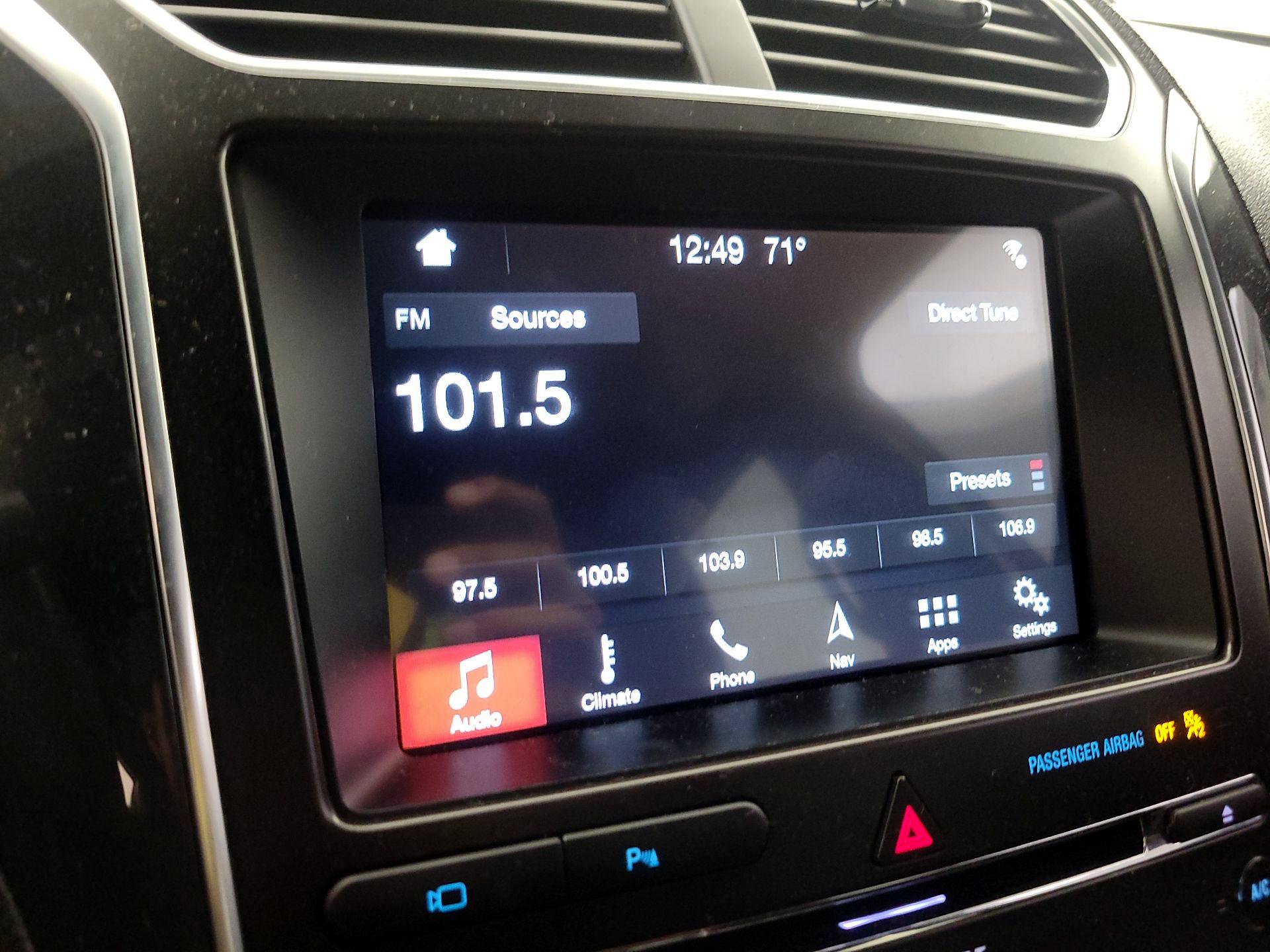 Thumbnail: 2018 Ford Explorer - 15