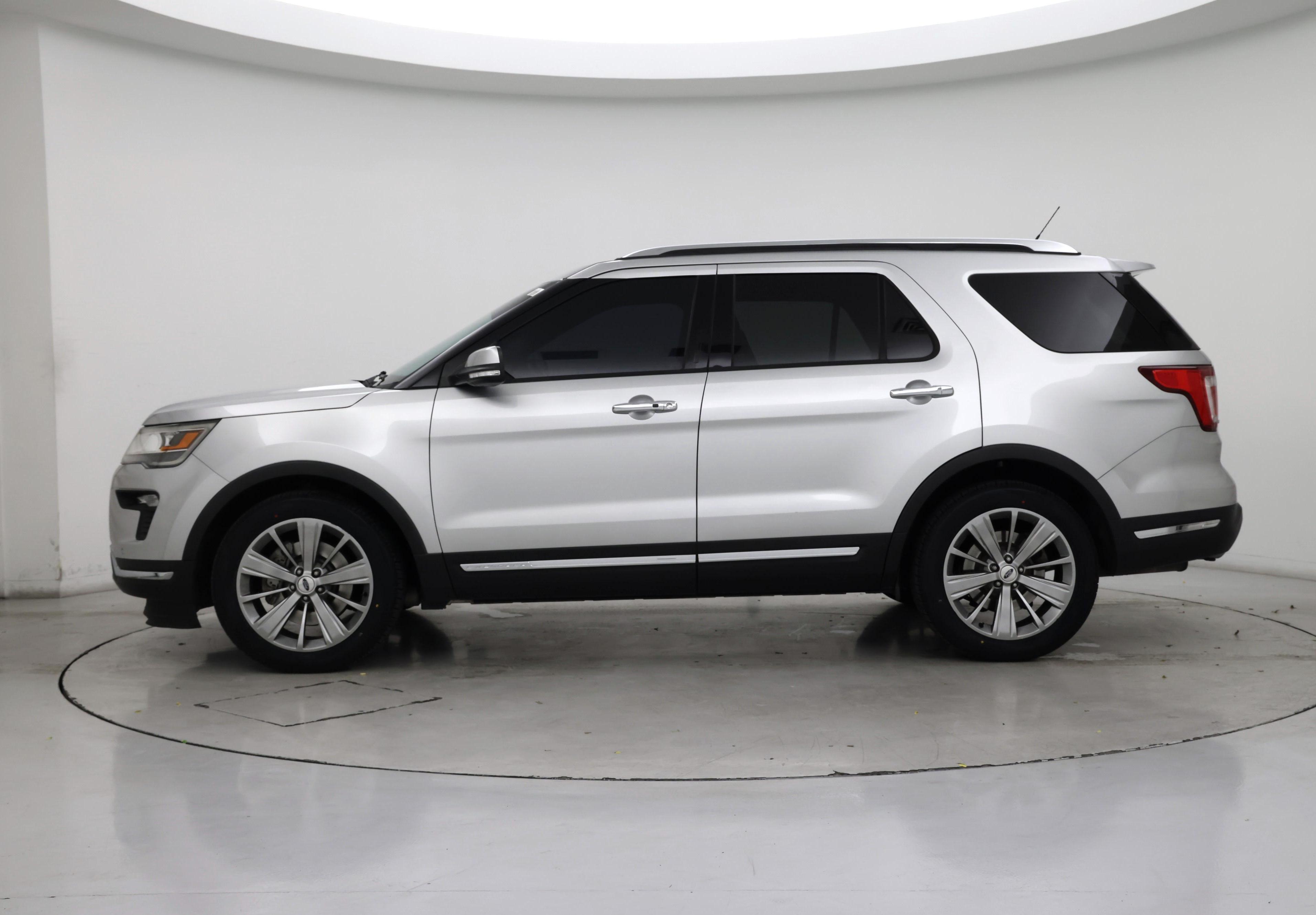 Thumbnail: 2018 Ford Explorer - 3