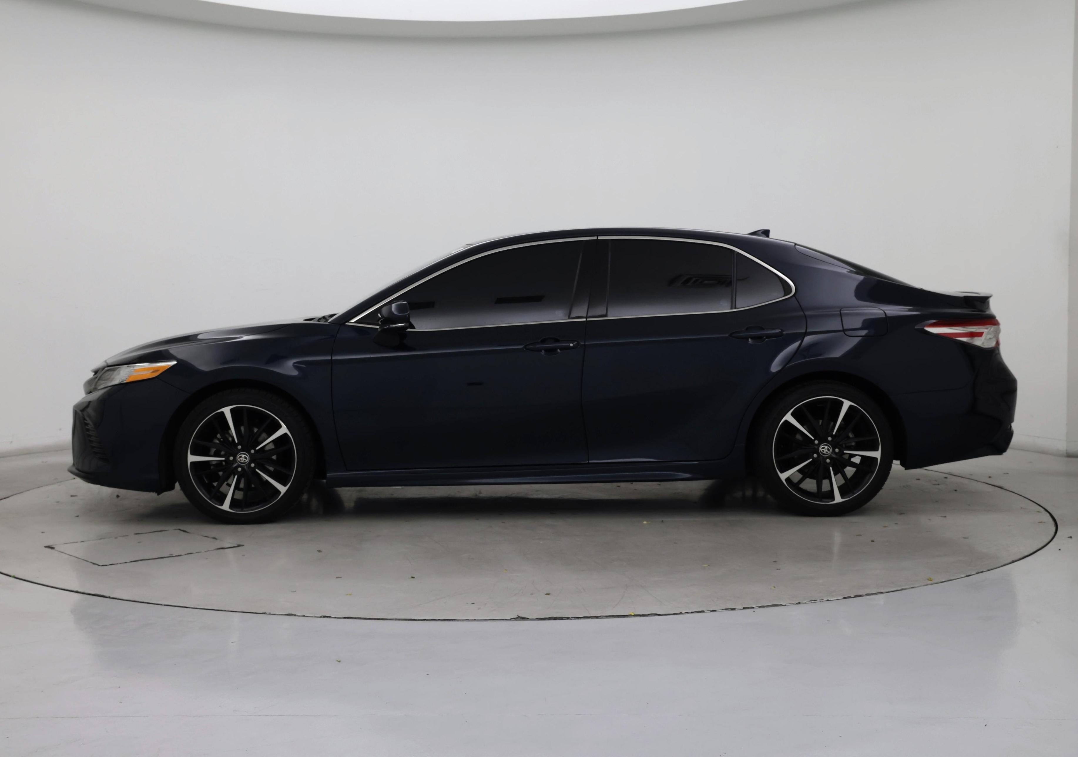 Thumbnail: 2020 Toyota Camry - 3