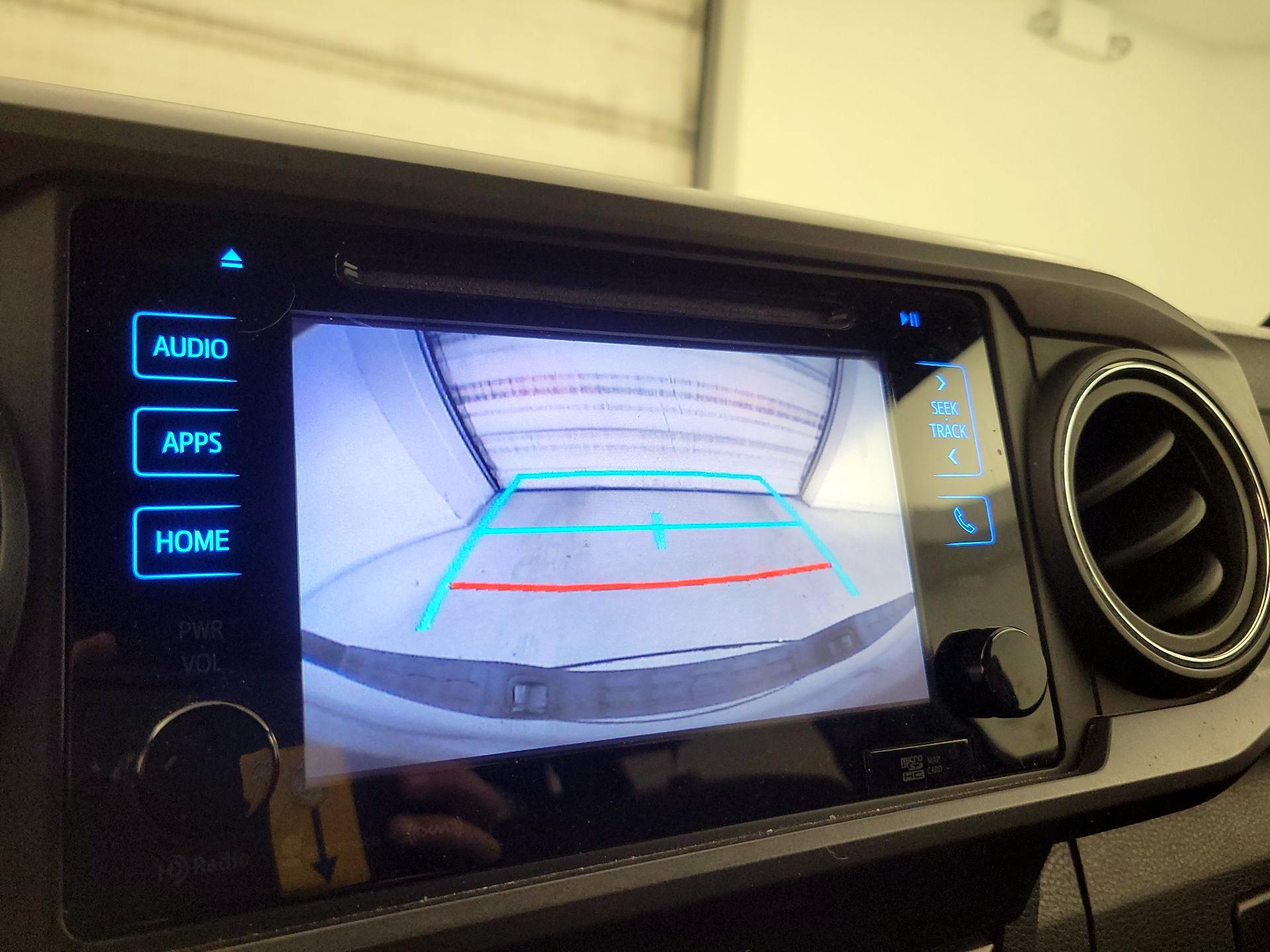 Thumbnail: 2019 Toyota Tacoma - 15