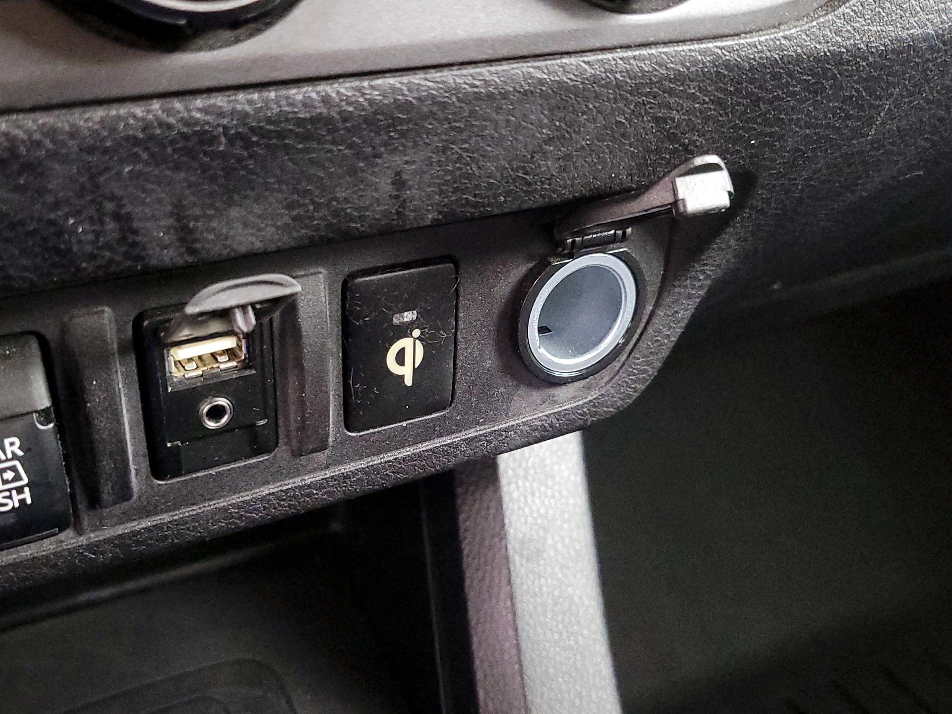 Thumbnail: 2019 Toyota Tacoma - 19