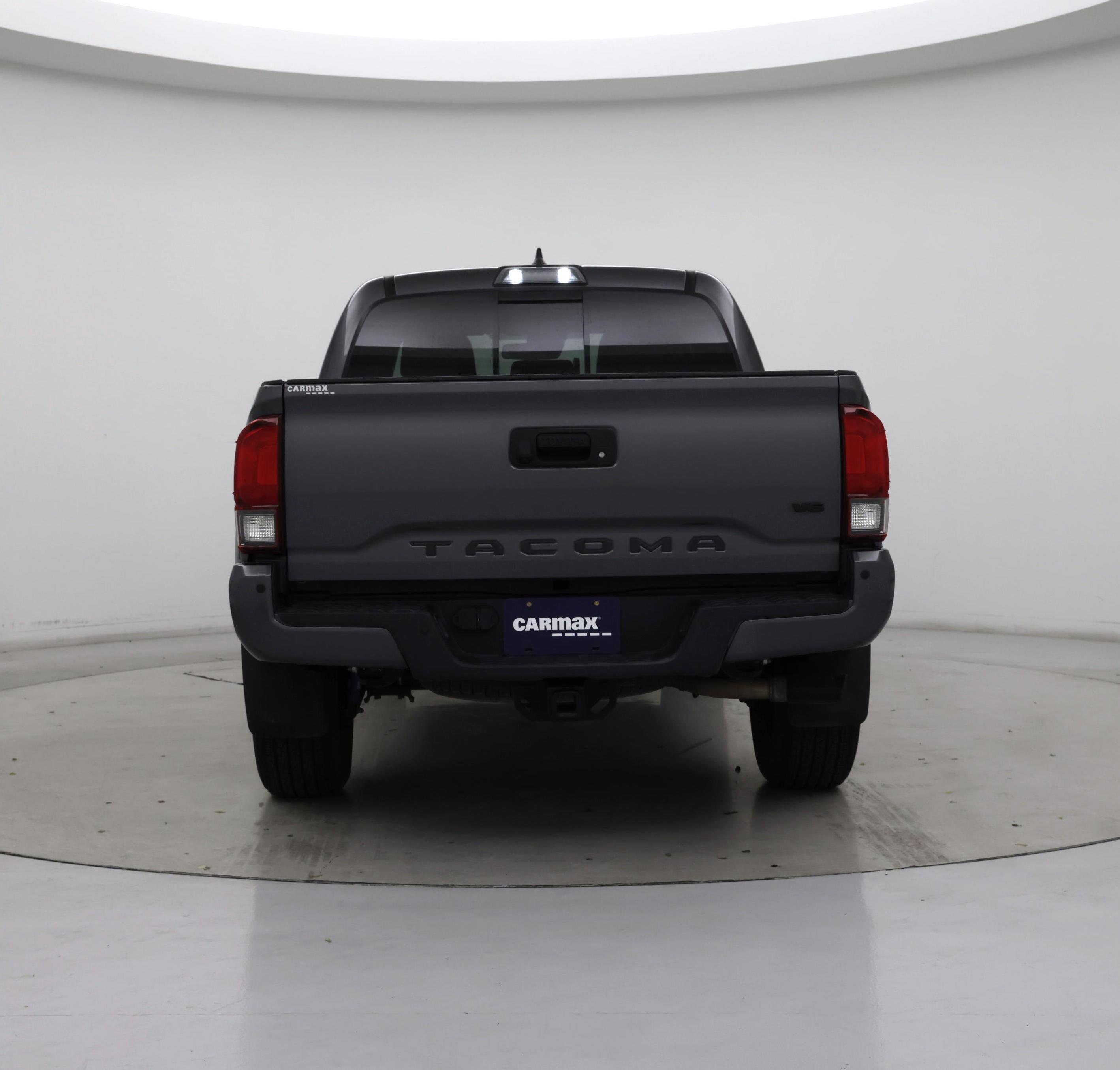 Thumbnail: 2019 Toyota Tacoma - 6