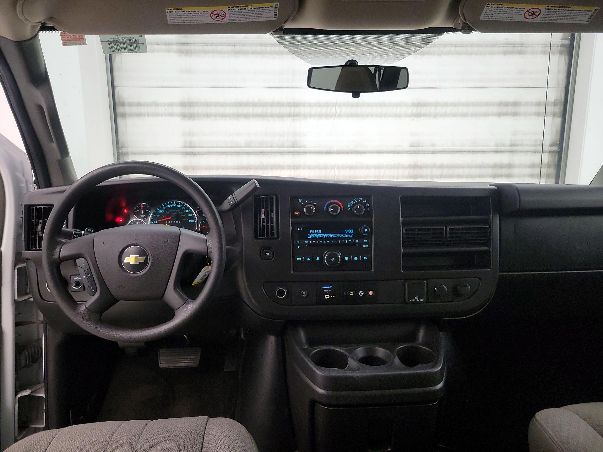 Thumbnail: 2017 Chevrolet Express - 9