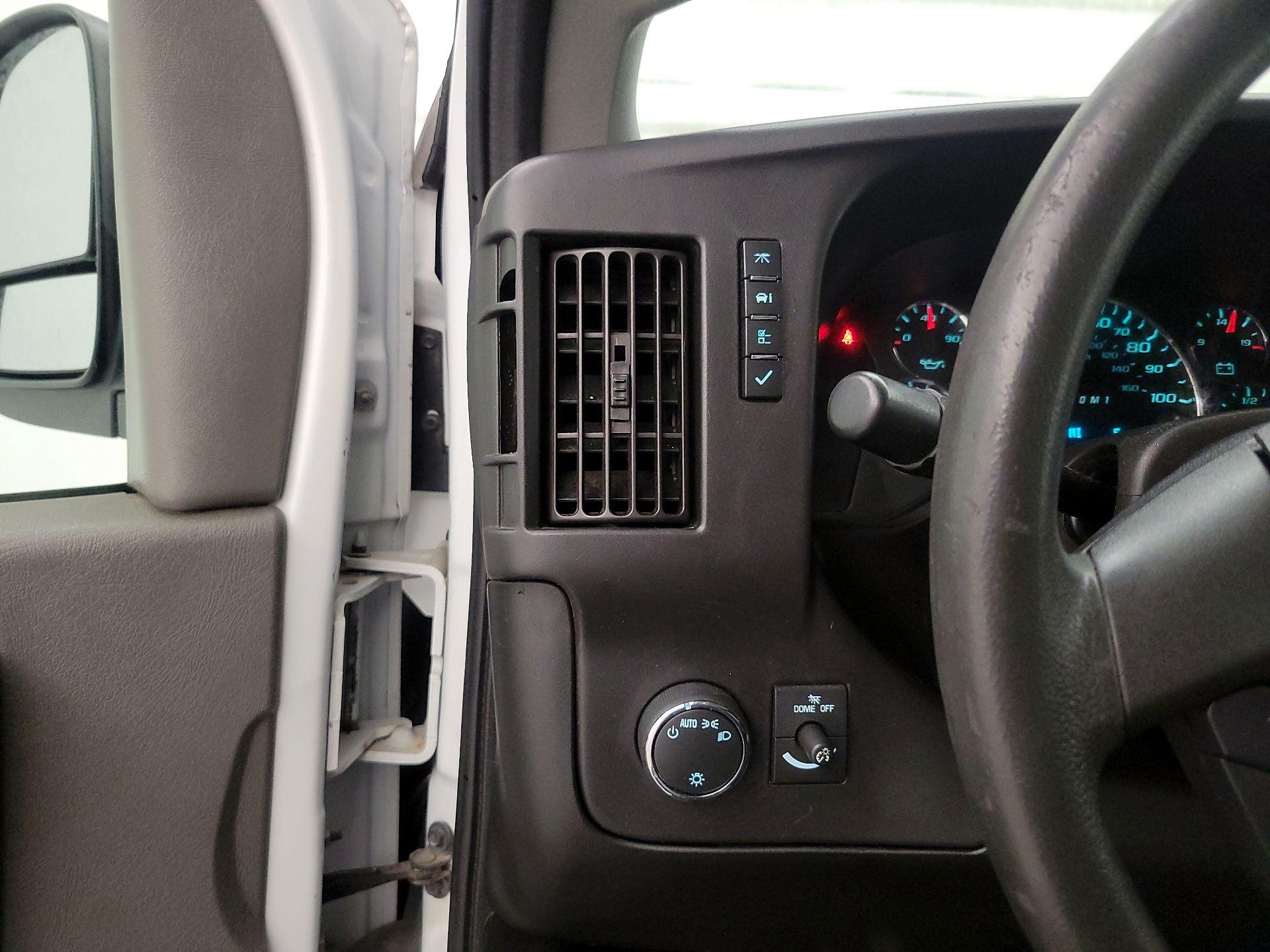 Thumbnail: 2017 Chevrolet Express - 13