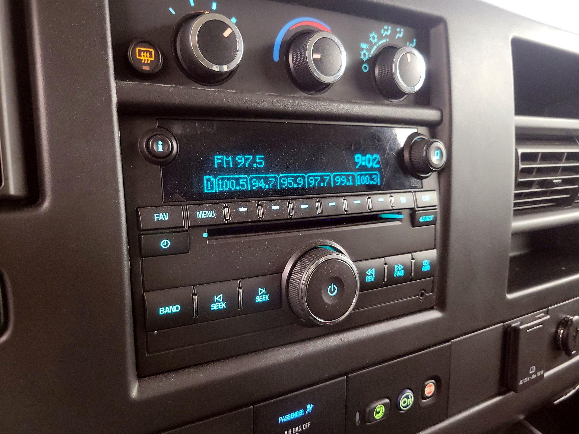 Thumbnail: 2017 Chevrolet Express - 14