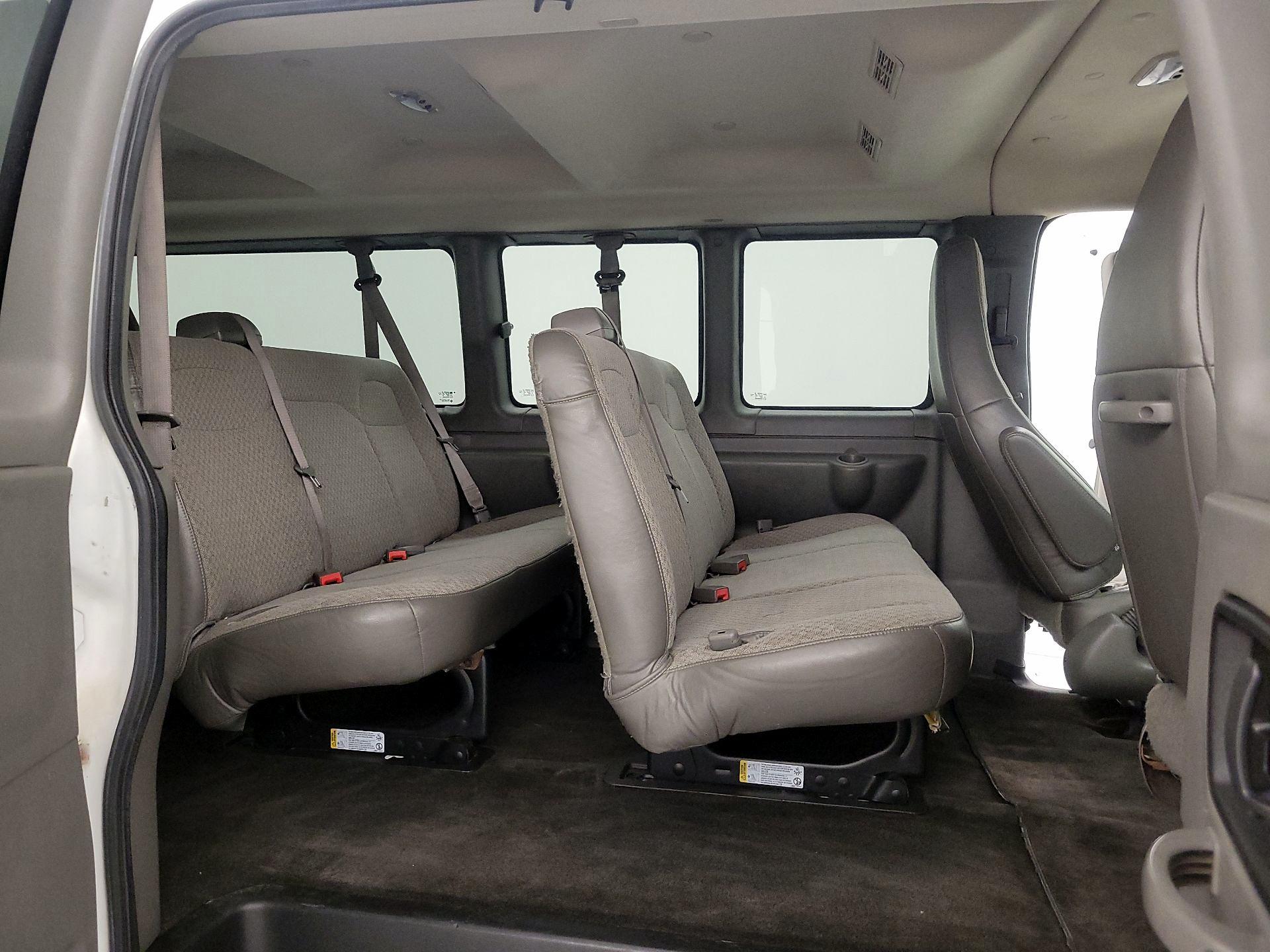 Thumbnail: 2017 Chevrolet Express - 18