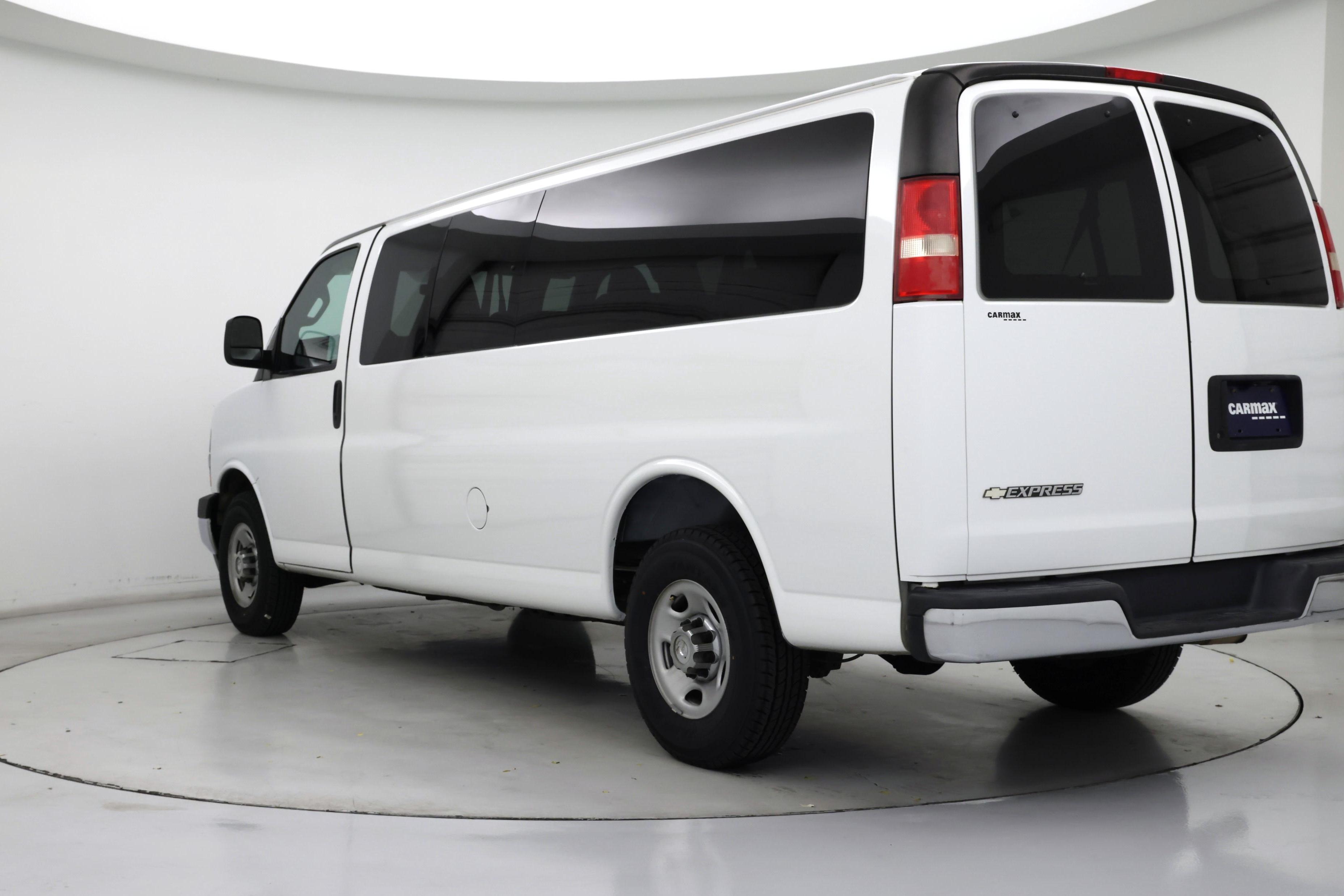 Thumbnail: 2017 Chevrolet Express - 2