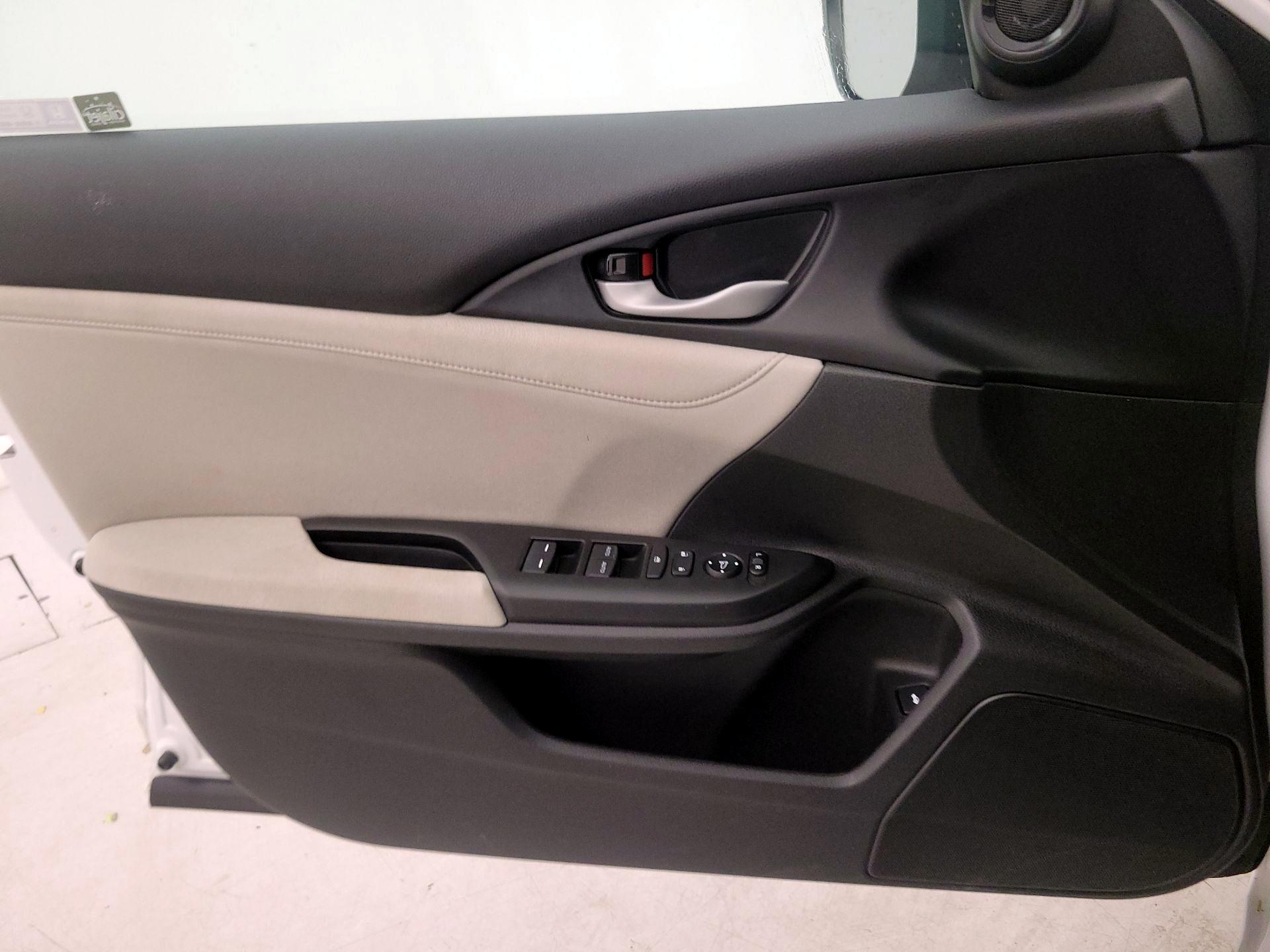 Thumbnail: 2022 Honda Insight - 12