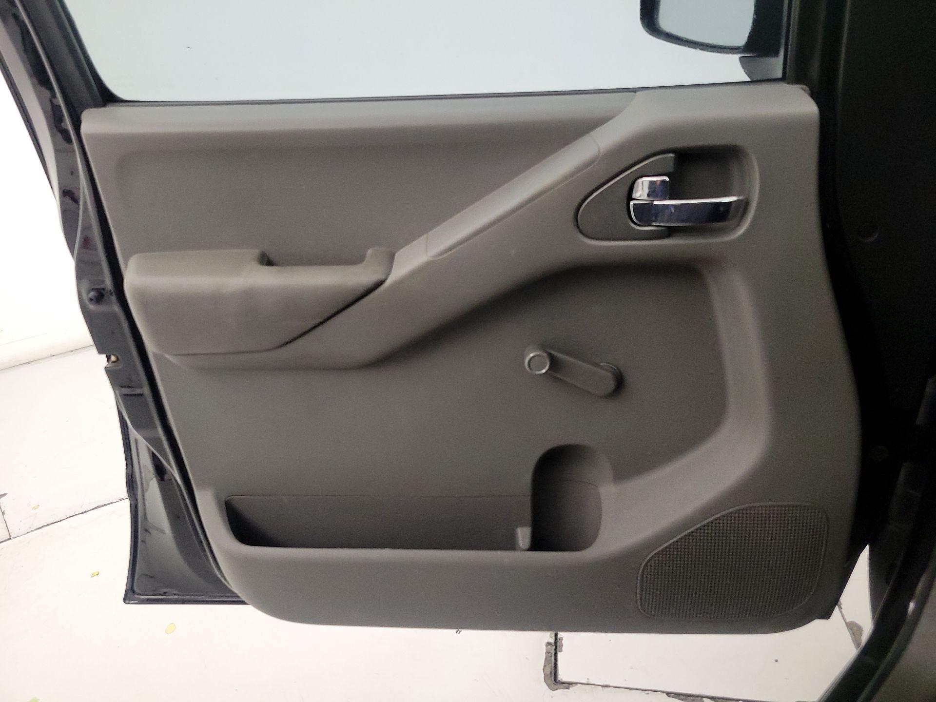 Thumbnail: 2014 Nissan Frontier - 12