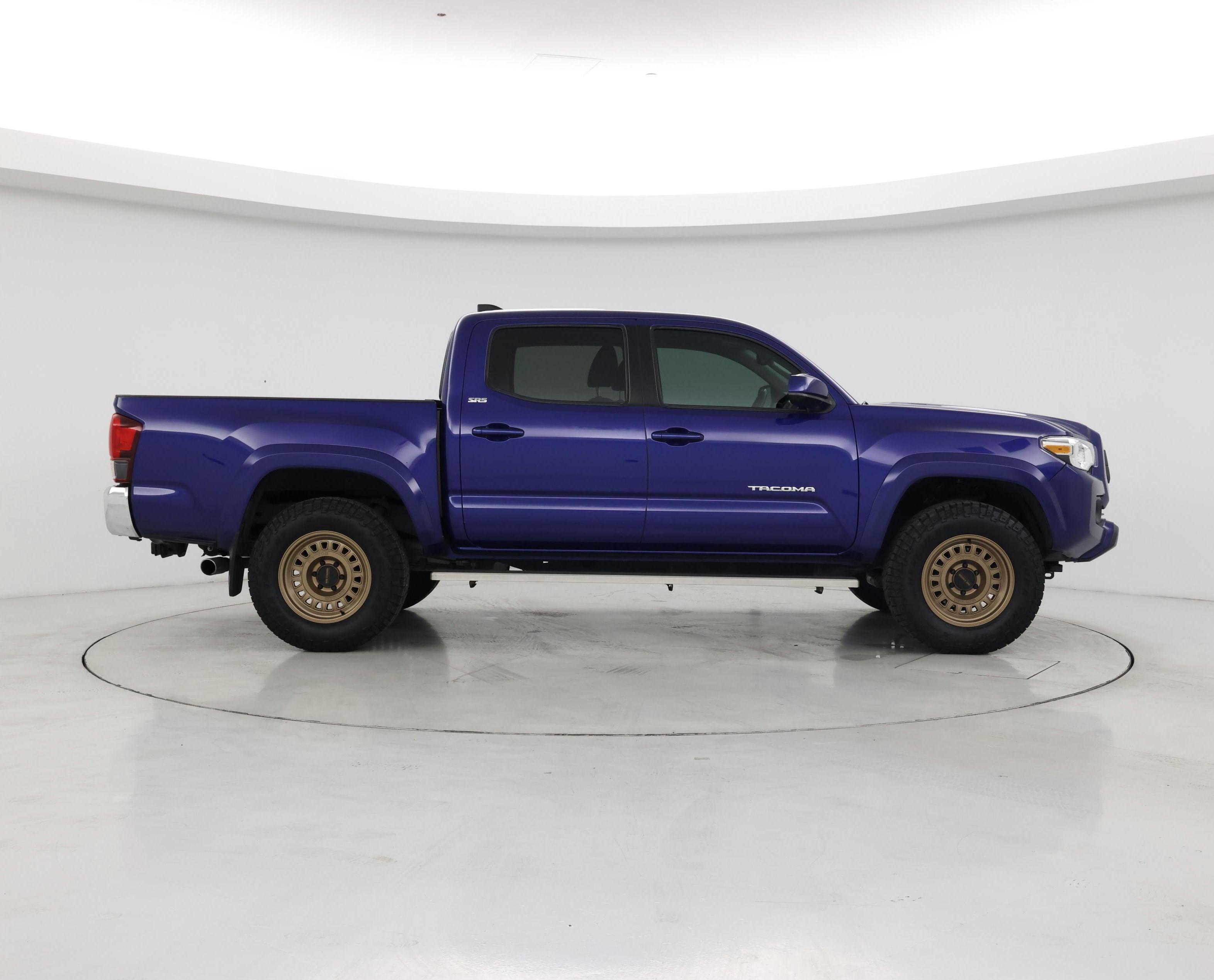 Thumbnail: 2022 Toyota Tacoma - 7