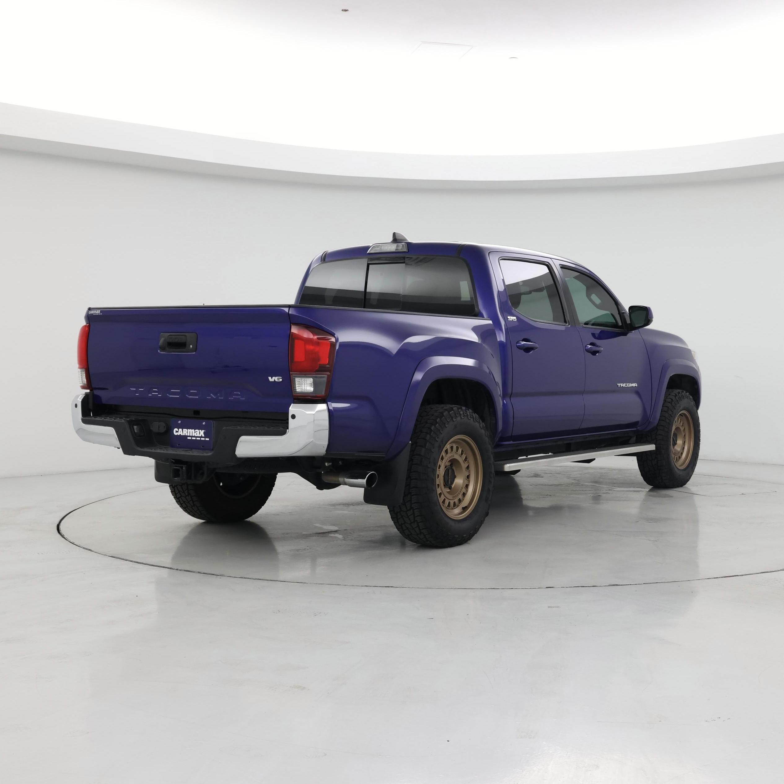 Thumbnail: 2022 Toyota Tacoma - 8
