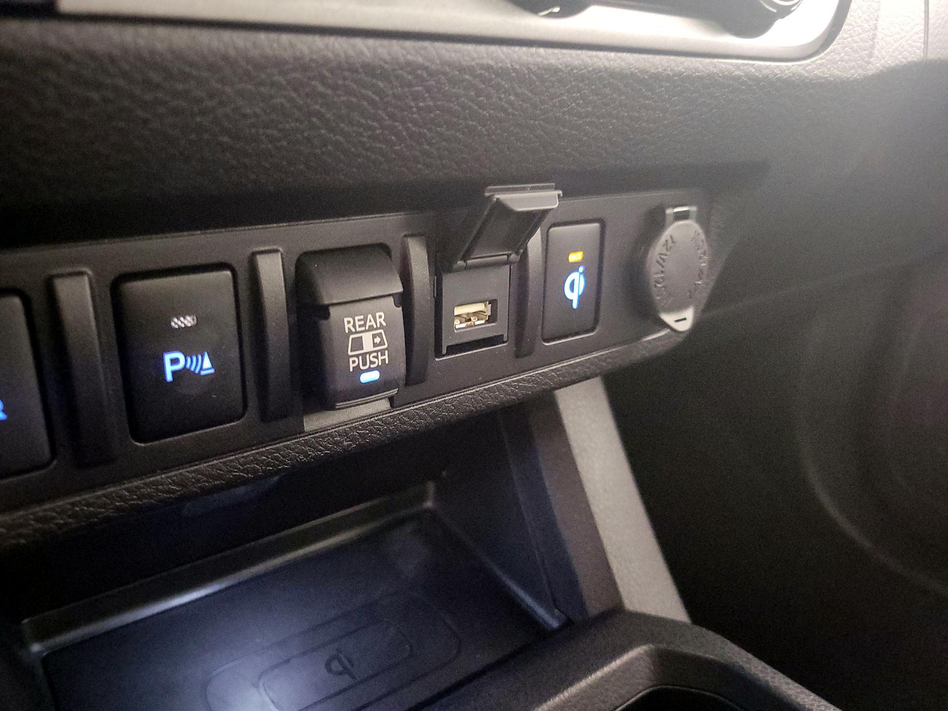 Thumbnail: 2023 Toyota Tacoma - 18