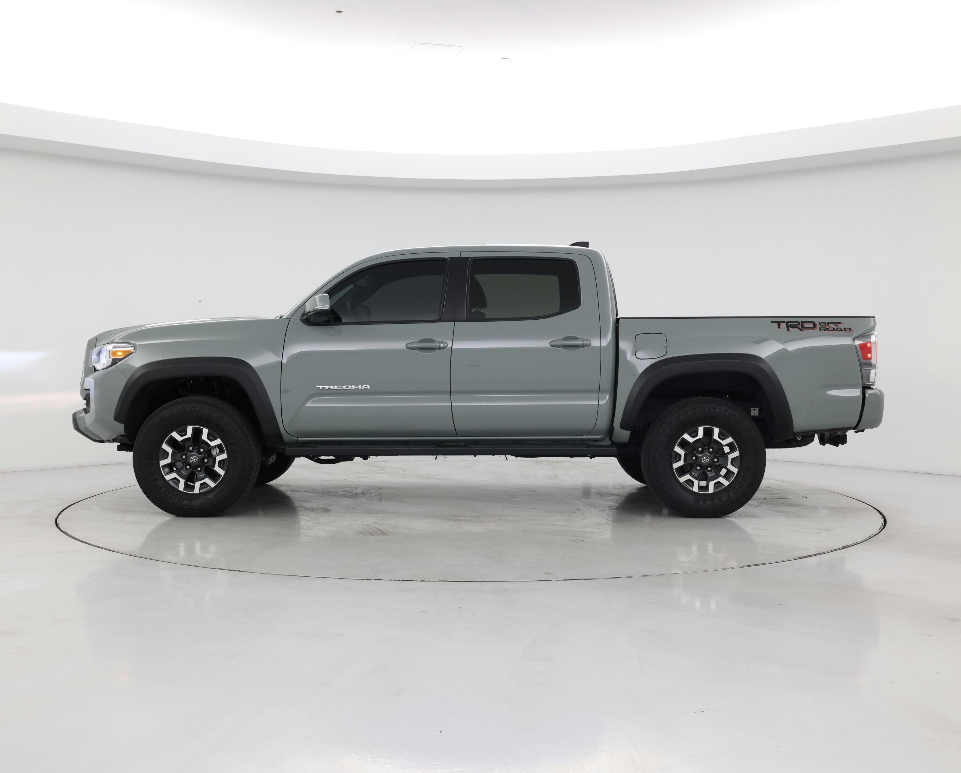 Thumbnail: 2023 Toyota Tacoma - 3