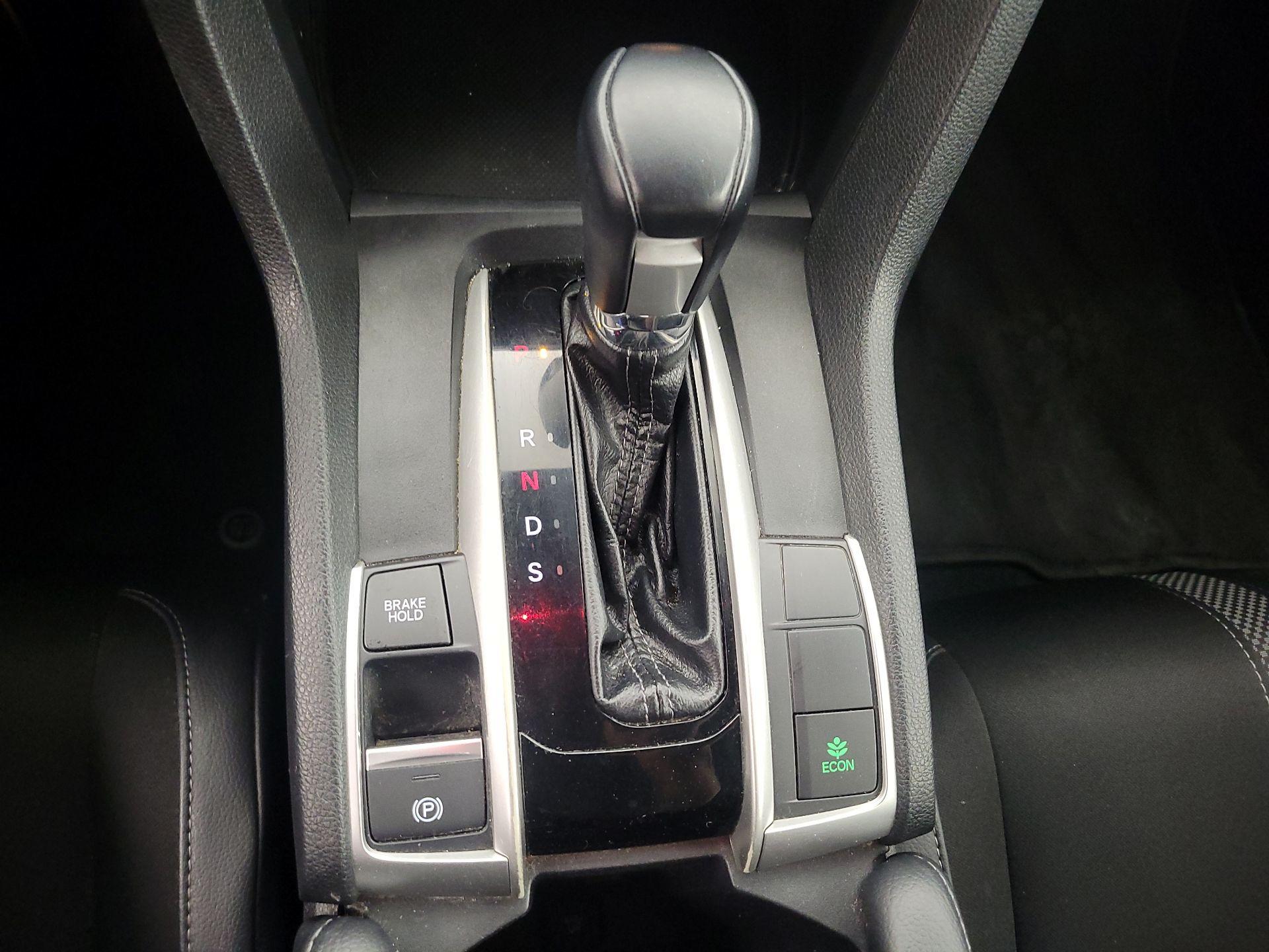 Thumbnail: 2019 Honda Civic - 17