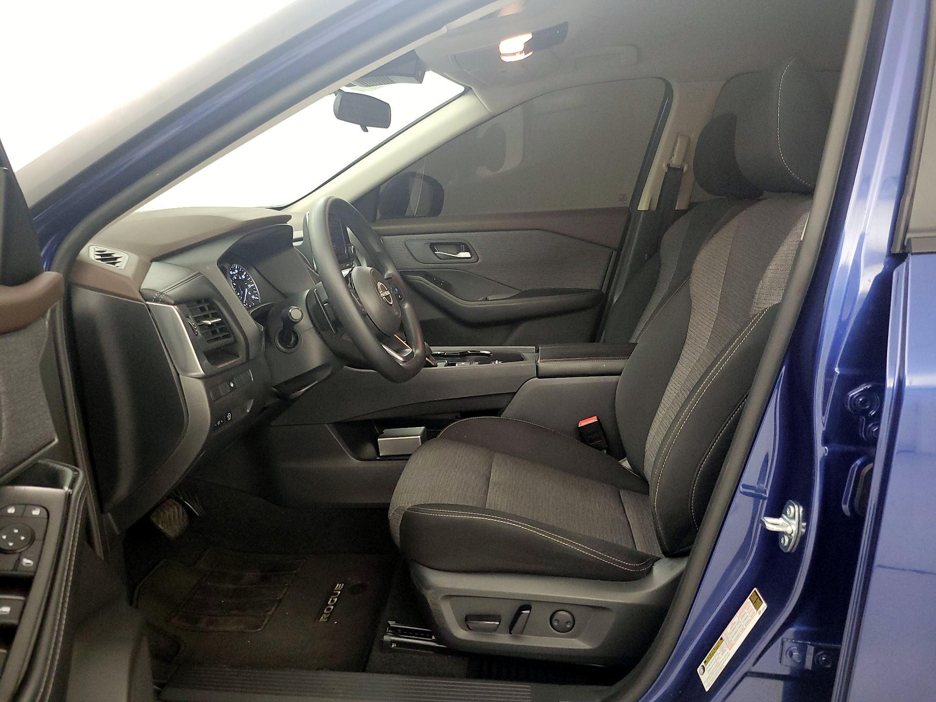 Thumbnail: 2023 Nissan Rogue - 11