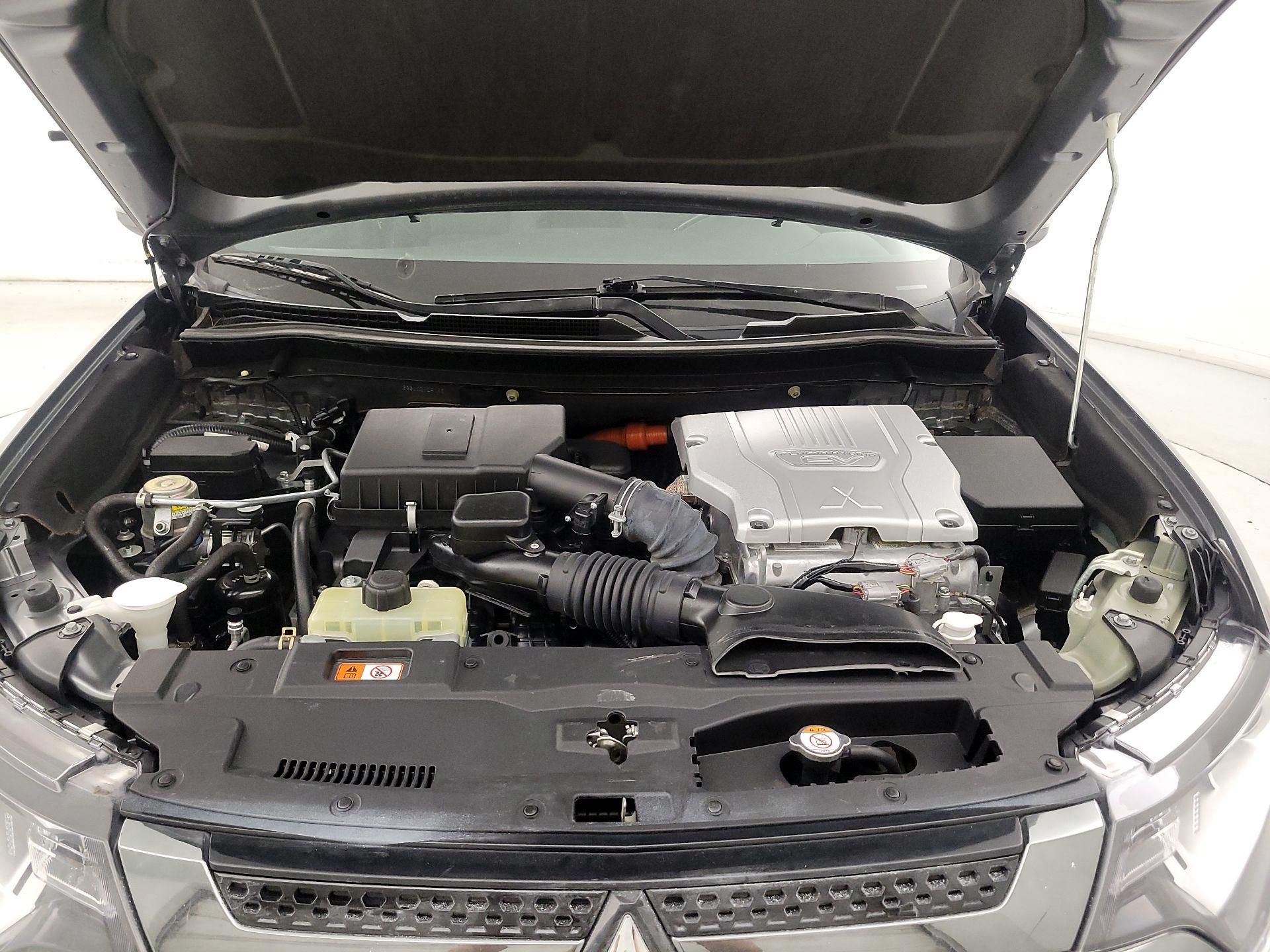 Thumbnail: 2022 Mitsubishi Outlander - 20