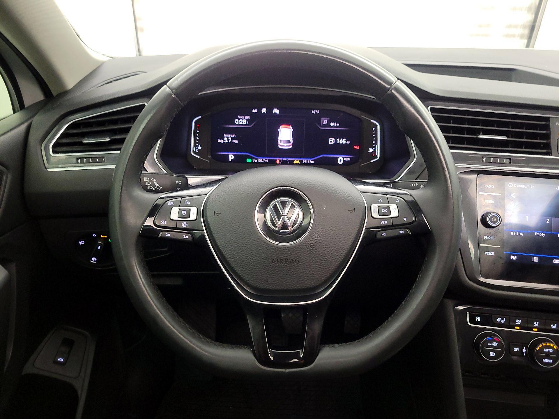 Thumbnail: 2020 Volkswagen Tiguan - 10