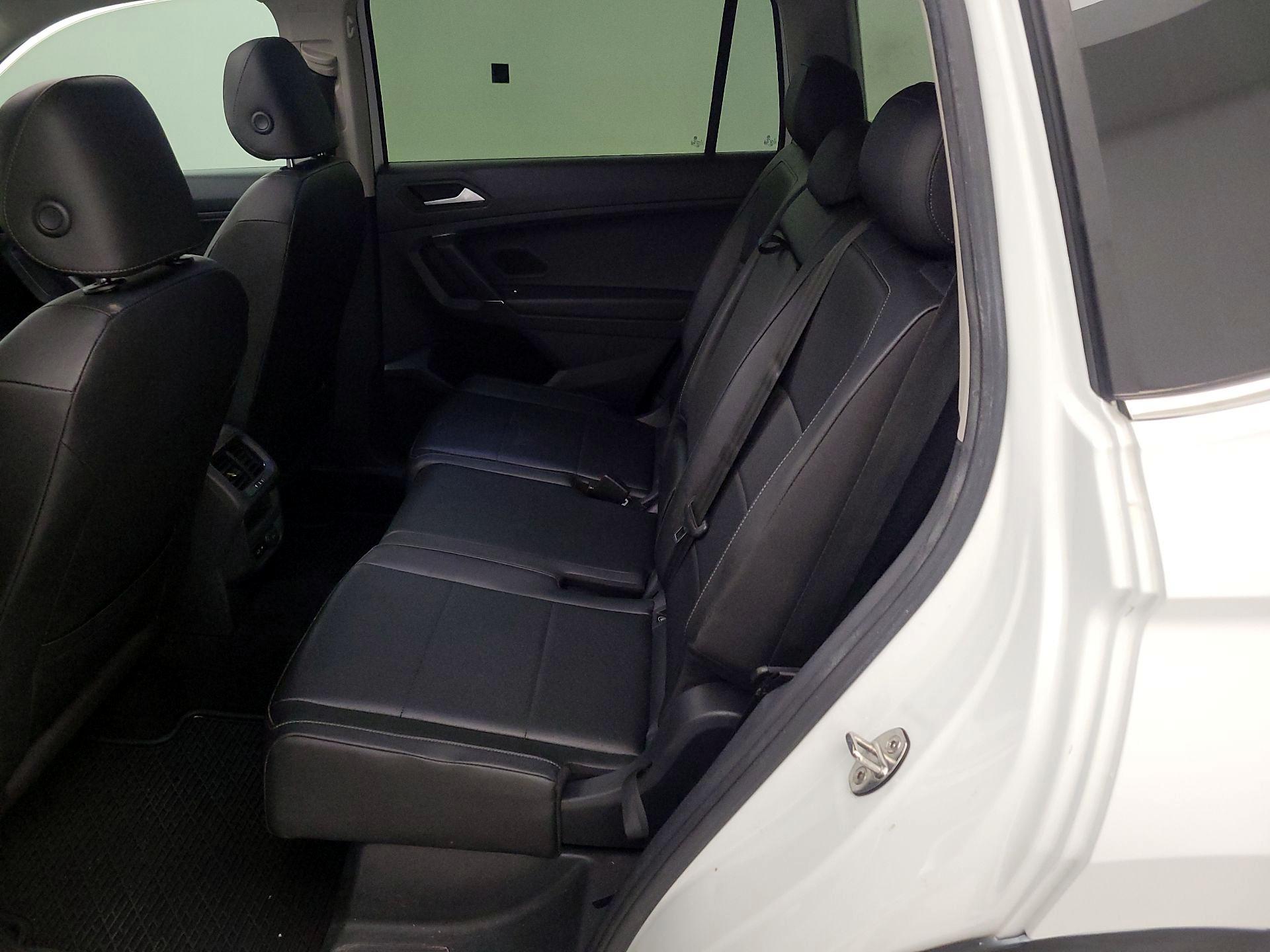 Thumbnail: 2020 Volkswagen Tiguan - 20