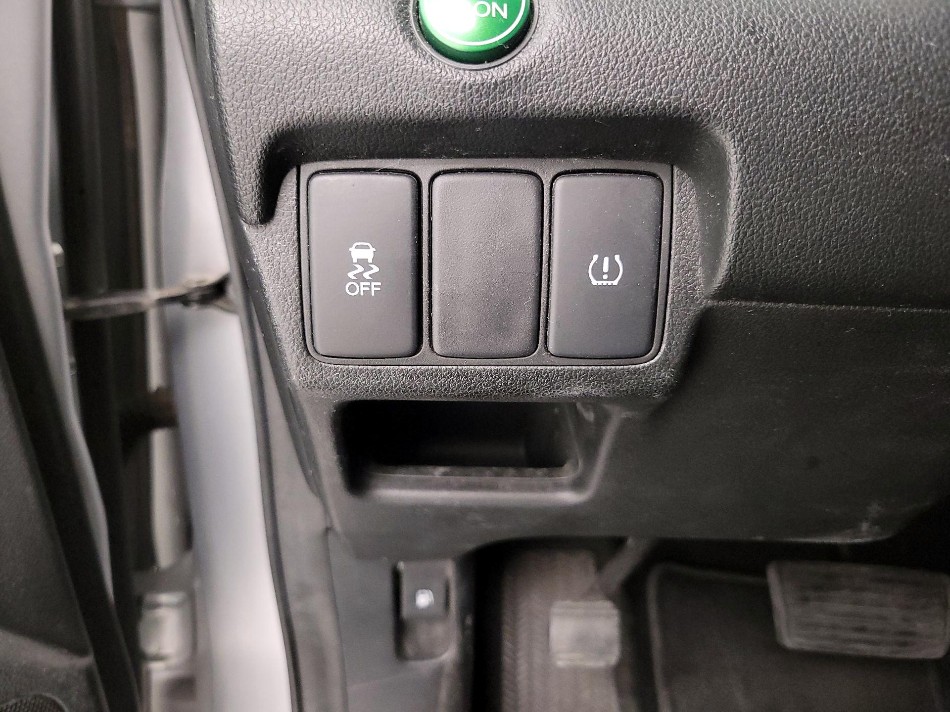 Thumbnail: 2015 Honda CR-V - 13