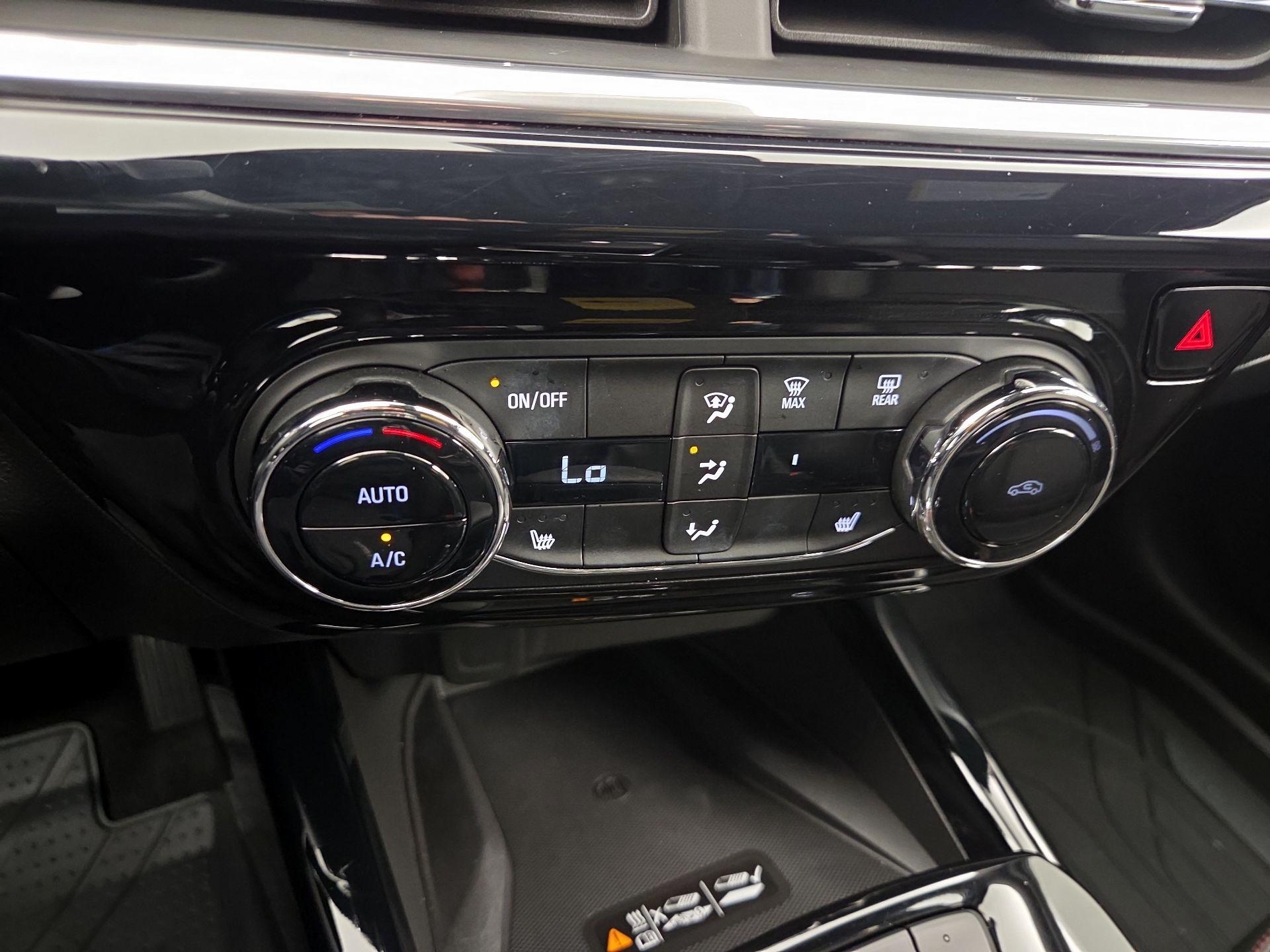 Thumbnail: 2024 Chevrolet Trax - 16