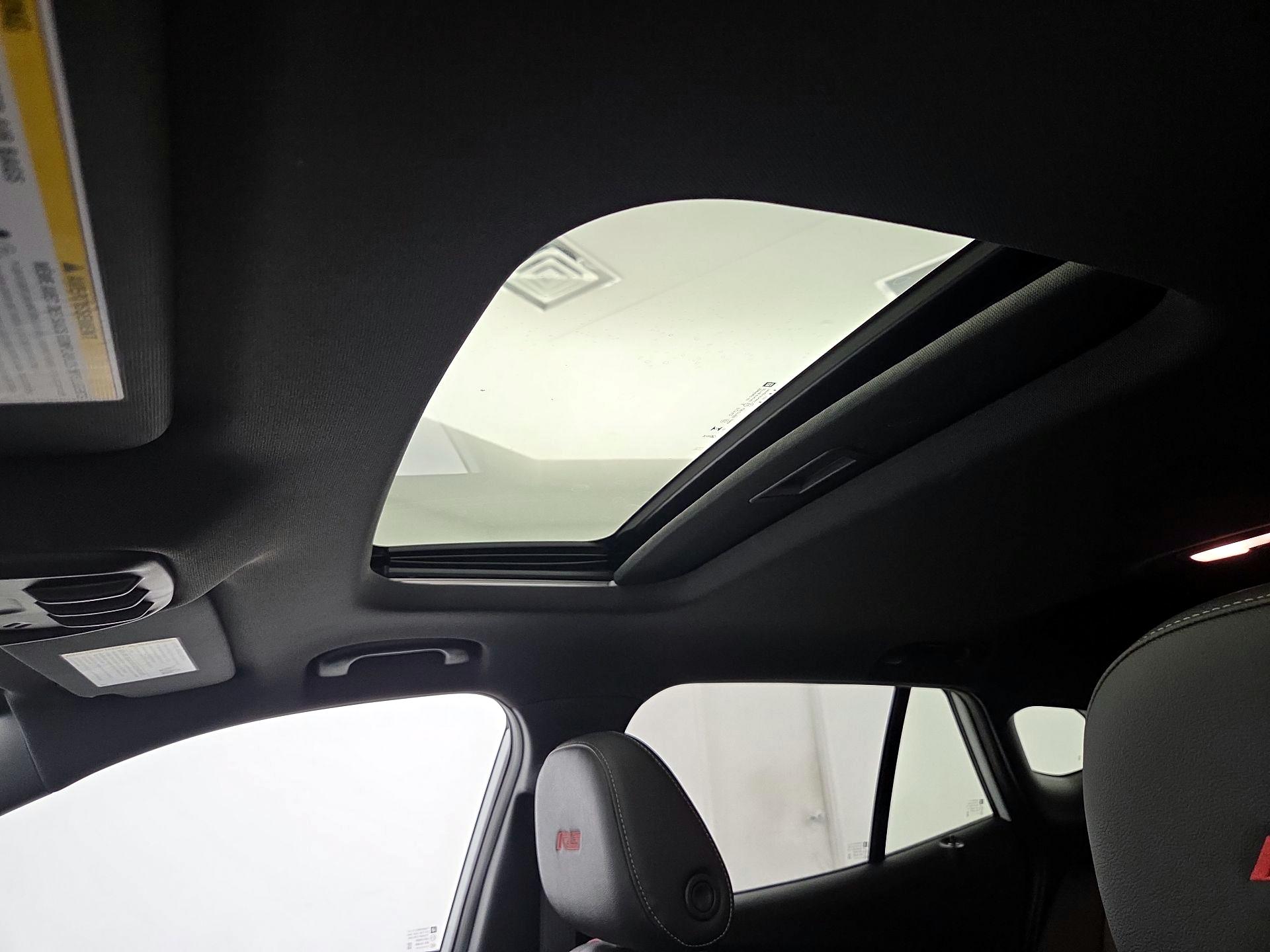 Thumbnail: 2024 Chevrolet Trax - 18