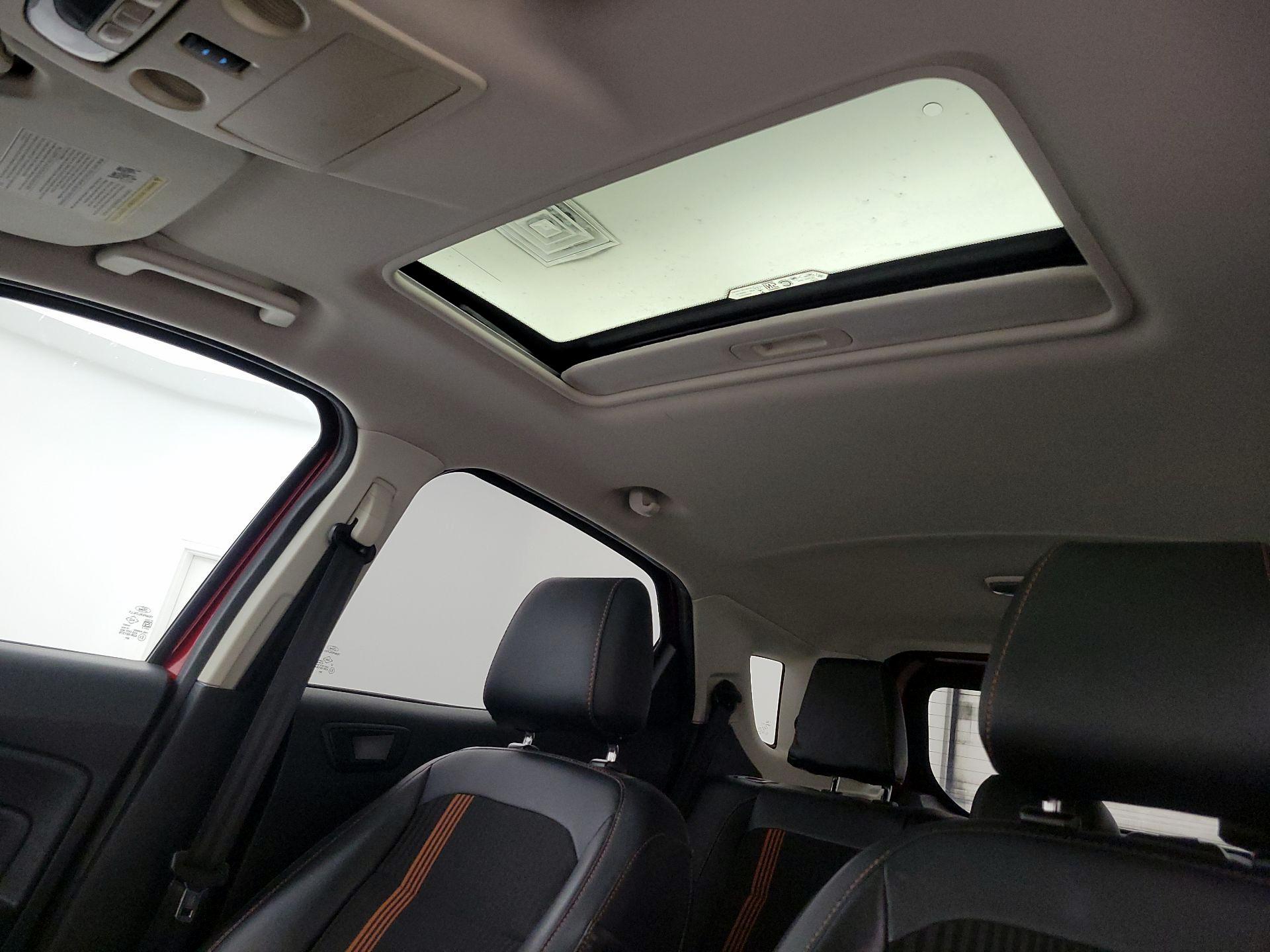 Thumbnail: 2018 Ford EcoSport - 20