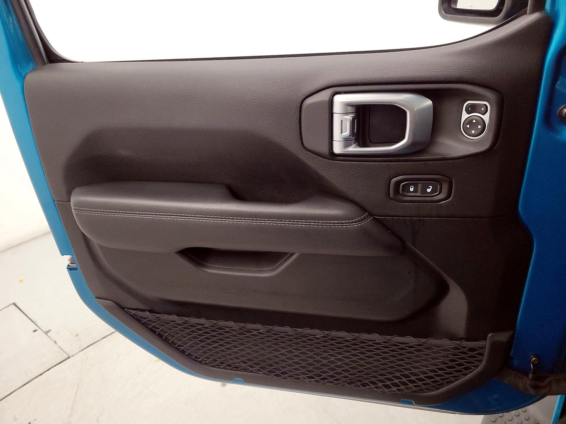 Thumbnail: 2020 Jeep Wrangler - 12