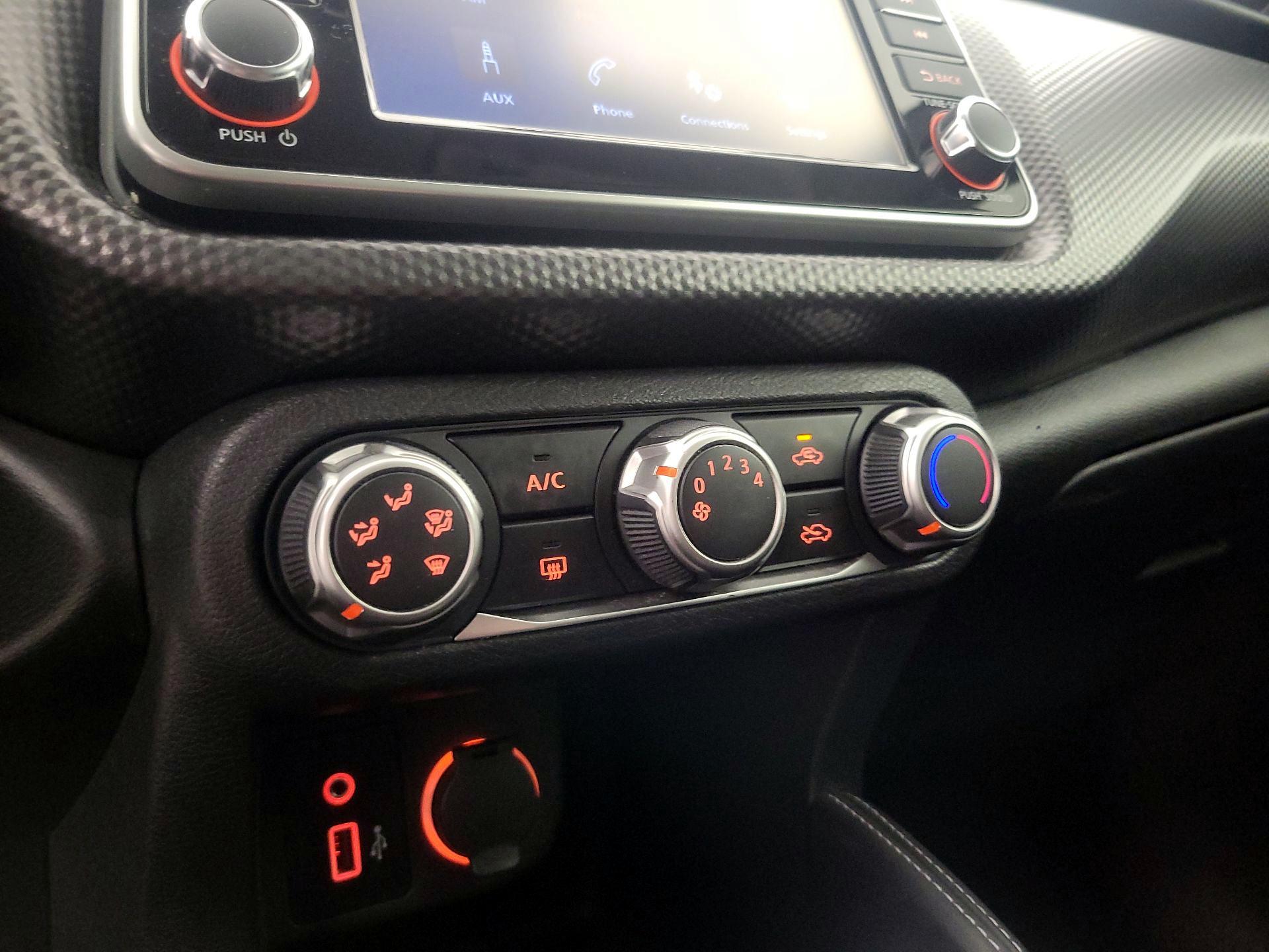 Thumbnail: 2018 Nissan Kicks - 16