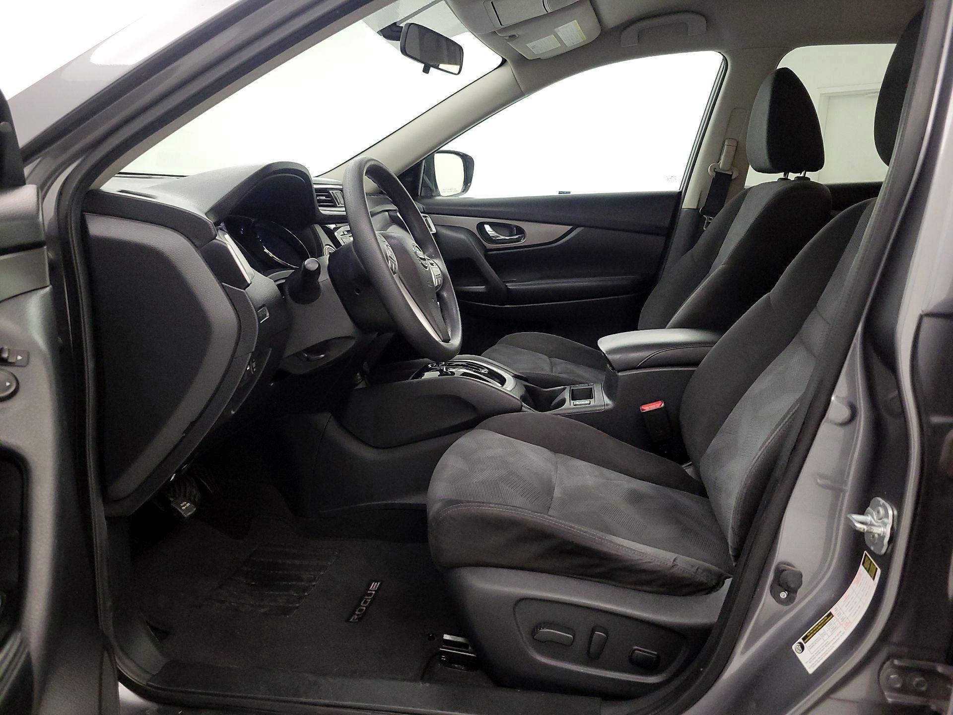 Thumbnail: 2016 Nissan Rogue - 11