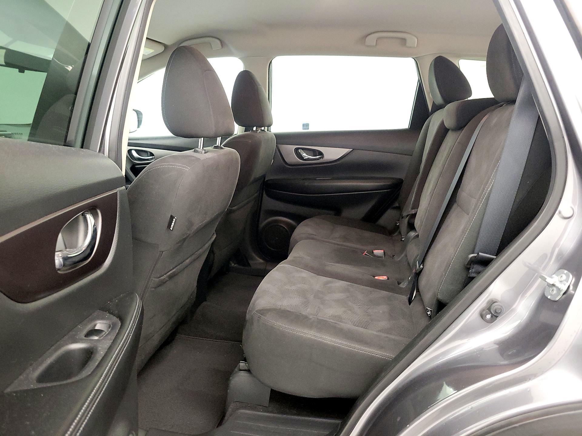 Thumbnail: 2016 Nissan Rogue - 20