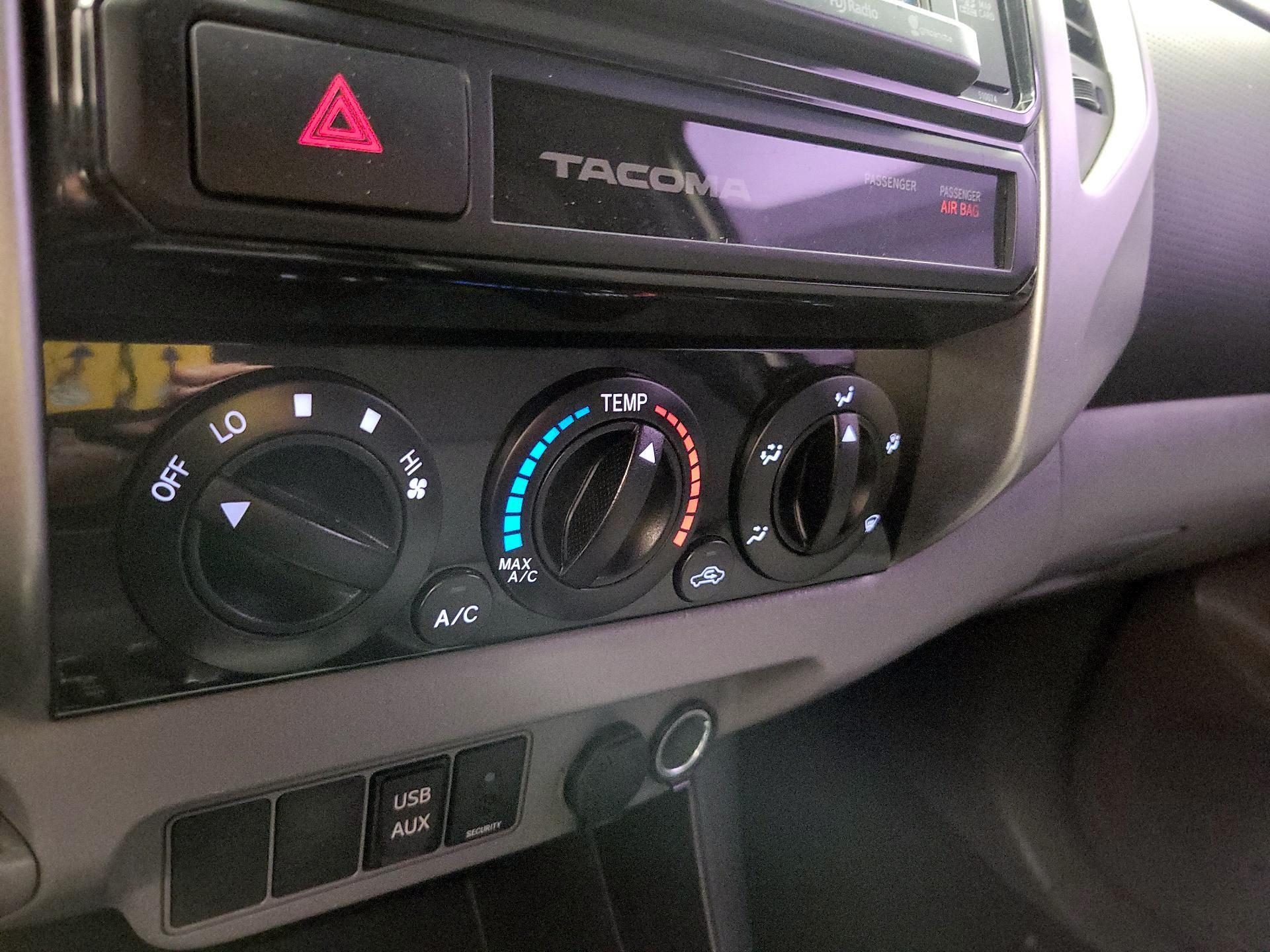 Thumbnail: 2015 Toyota Tacoma - 17