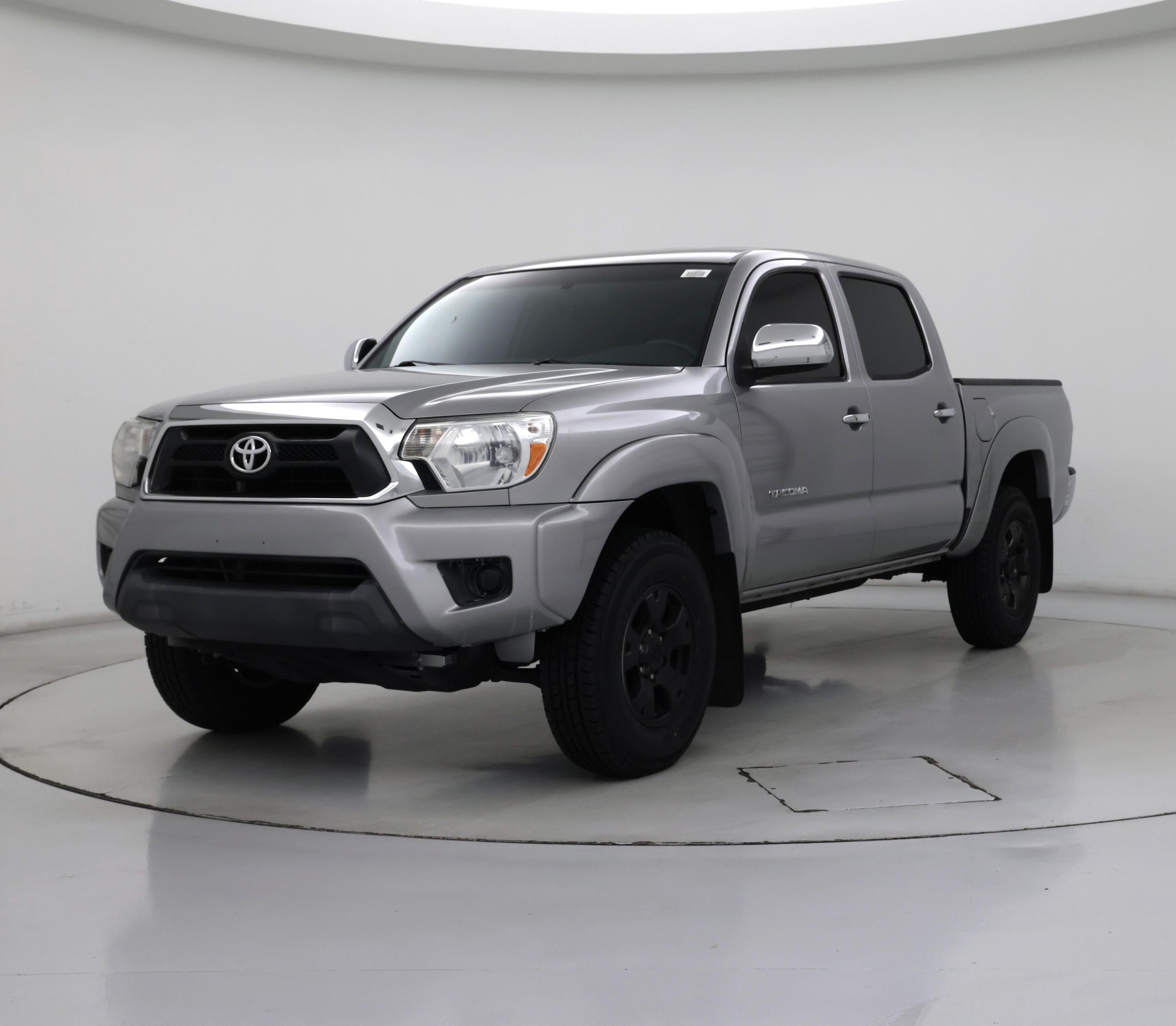Thumbnail: 2015 Toyota Tacoma - 4