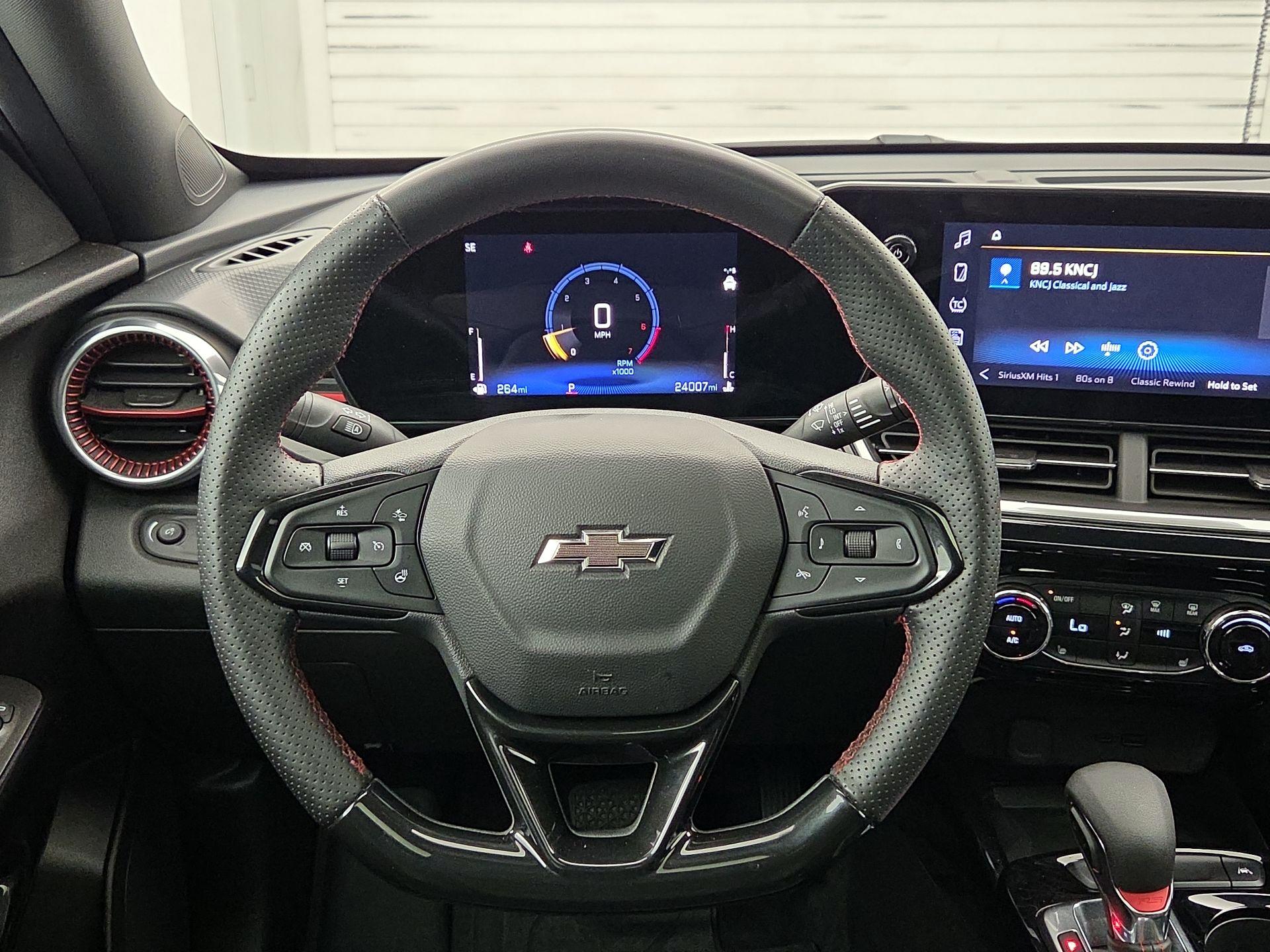 Thumbnail: 2024 Chevrolet Trax - 10